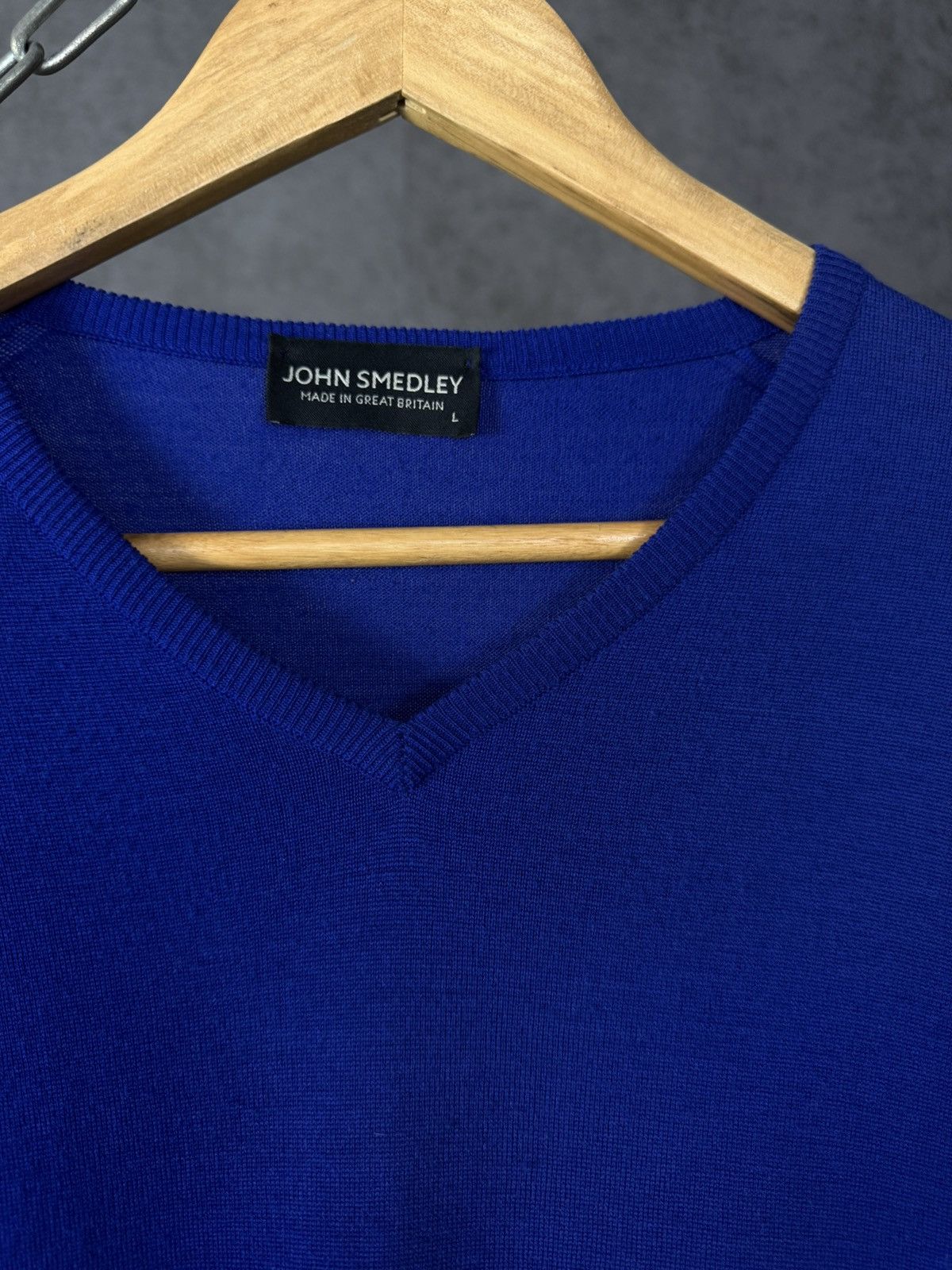 John Smedley John Smedley designer v neck sweater Size US L / EU 52-54 / 3 - 2 Thumbnail