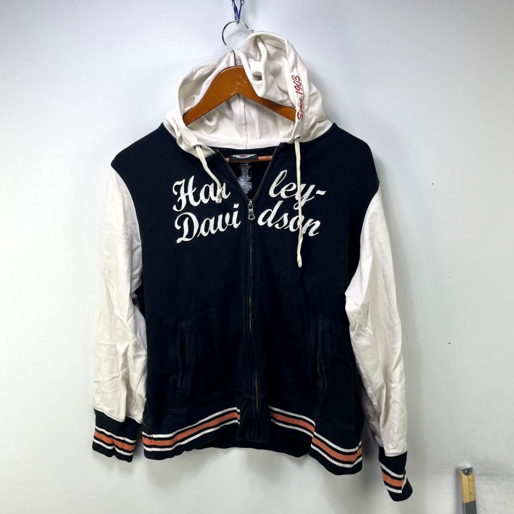 Harley Davidson Vintage Harley-Davidson Wings Zip Hoodie Womens 2XL Black Fleece Logo Full Zip Hooded Crew Neck Regular Sleeve Long XW2020s Women Gender Mens Womens Size XXL / US 16-18 / IT 52-54 - 6 Thumbnail