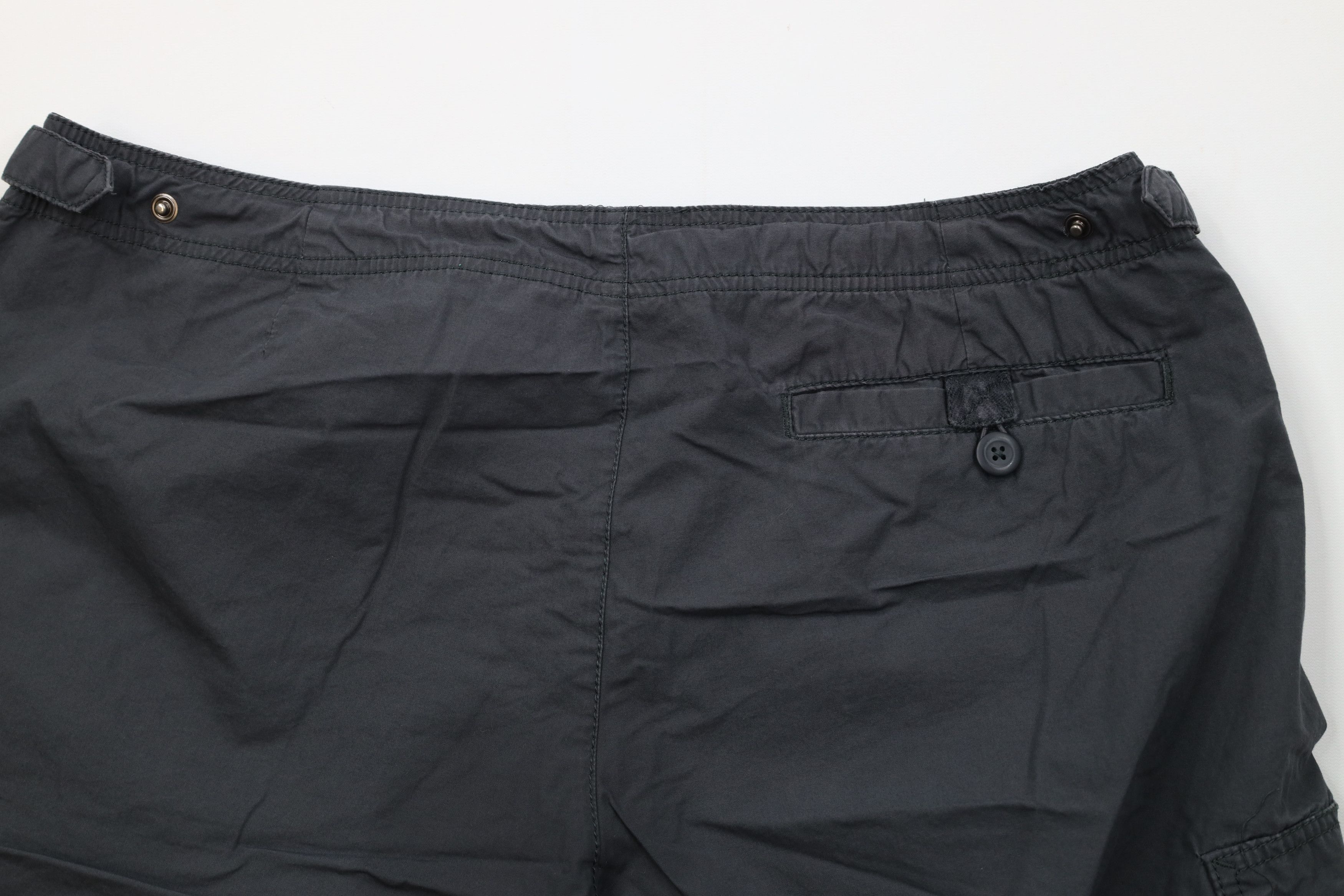 Nike Vintage Nike Travis Scott Mini Swoosh Cargo Shorts Gray Size US 38 / EU 54 - 10 Thumbnail