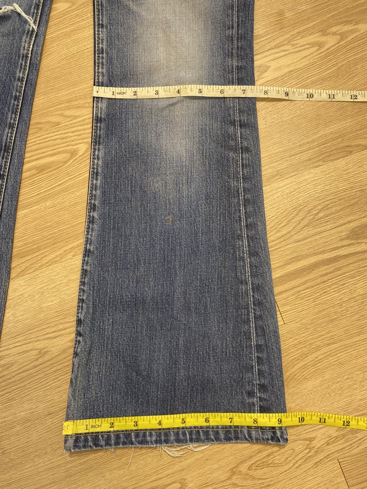 Levi's Levi’s Vintage Whiskers Blue Wash Ripped Flare Jeans Size US 30 / EU 46 - 16 Thumbnail