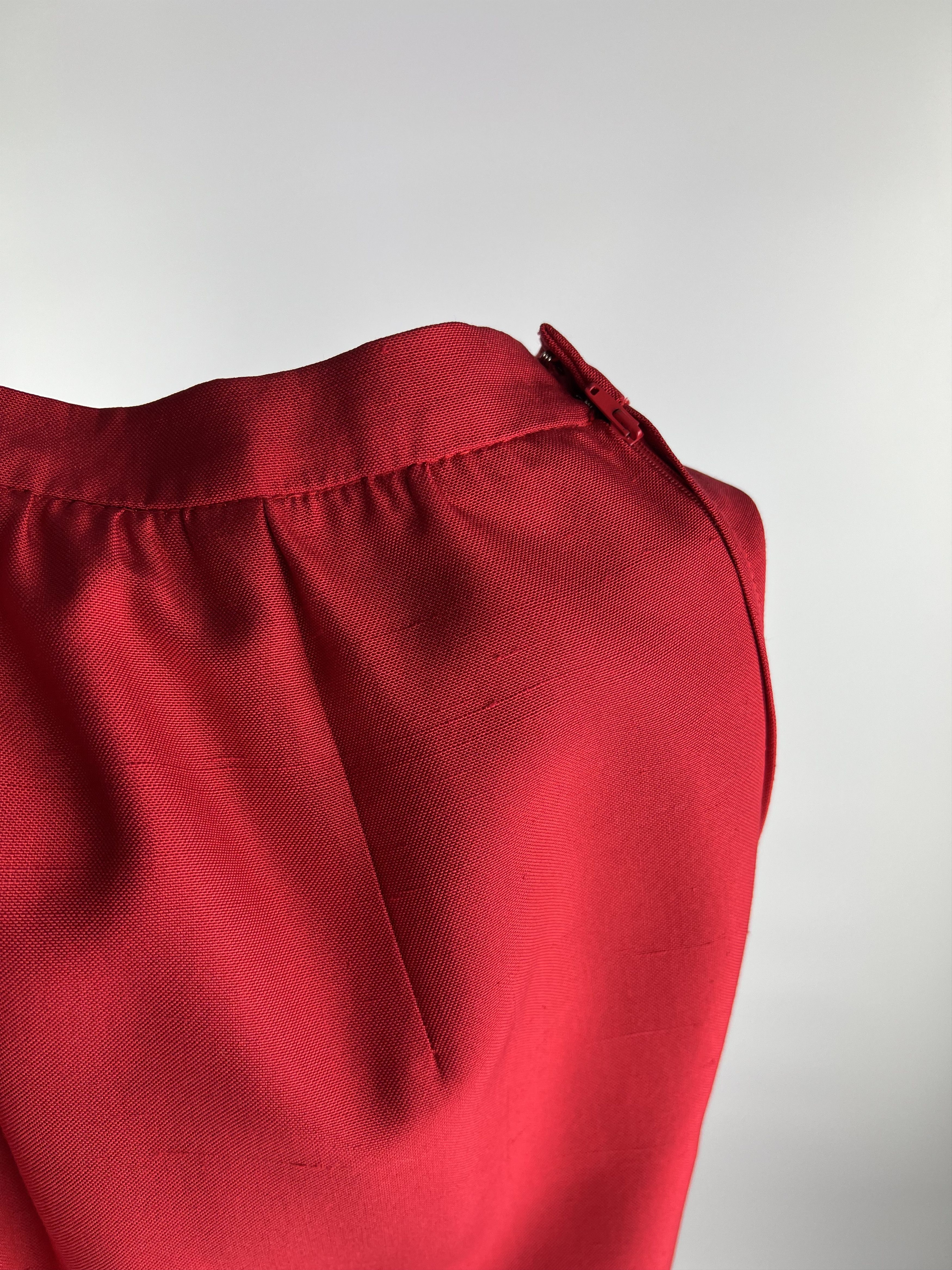 Valentino × Vintage Rare Vintage Valentino Boutique Red Midi Skirt Size 10 Size 27" / US 4 / IT 40 - 4 Thumbnail
