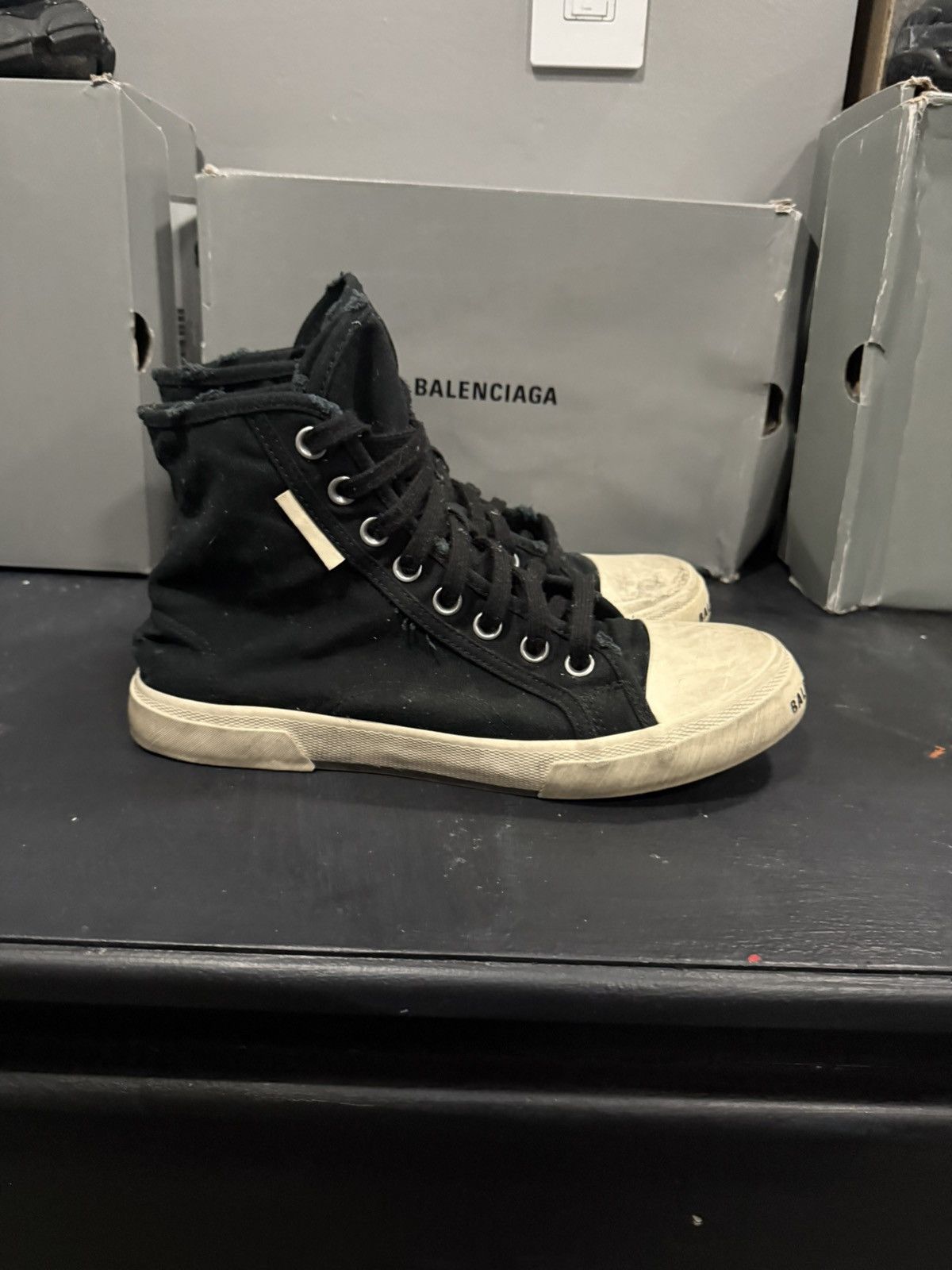 Balenciaga Balenciga Paris Sneaker Size US 9 / EU 42 - 1 Thumbnail