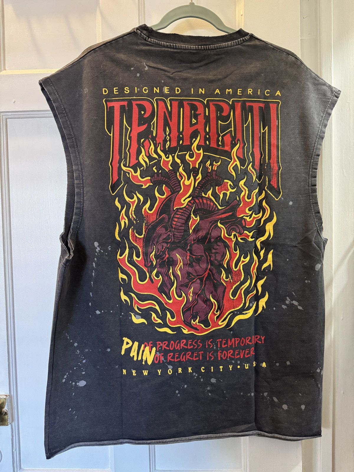 Other Tenaciti Designed In America Distressed Sleeveless Tee Size US XL / EU 56 / 4 - 2 Thumbnail