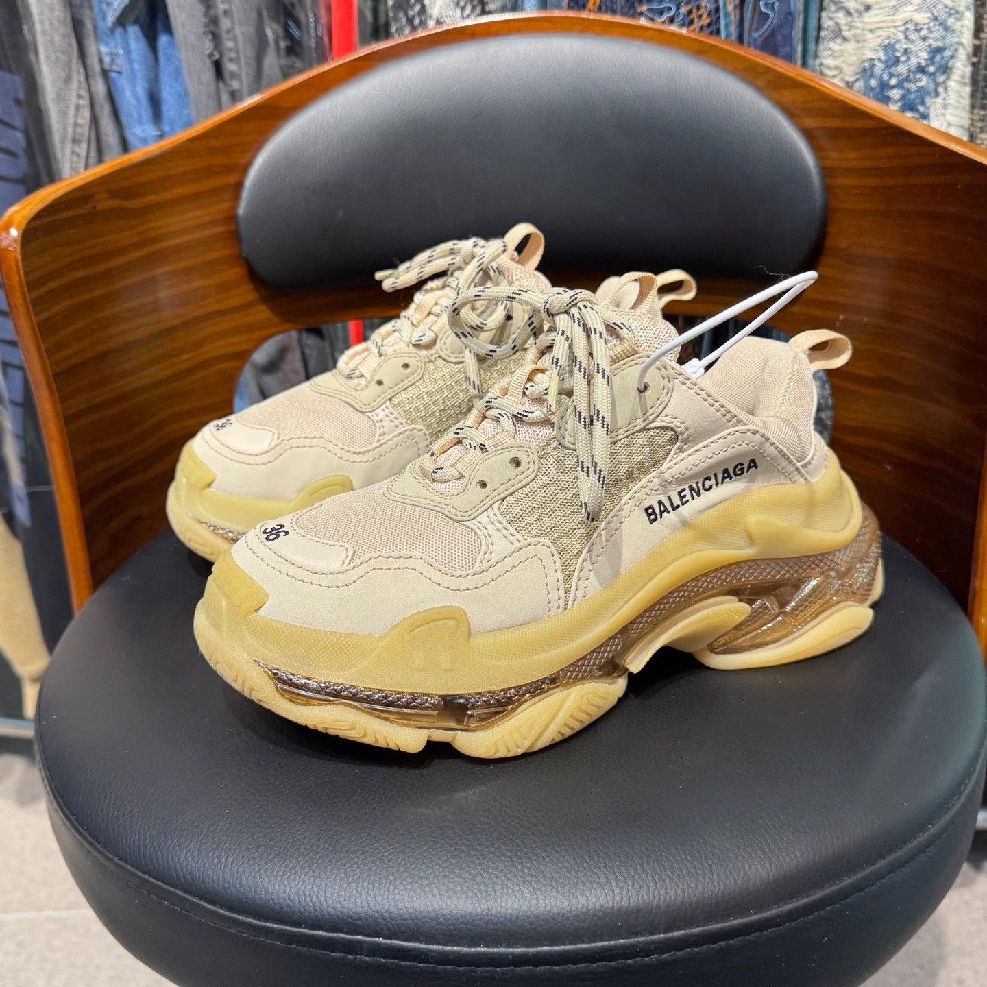 Balenciaga Balenciaga Lowtop Sneakers us_6 Women Size US 6 / IT 36 - 1 Thumbnail