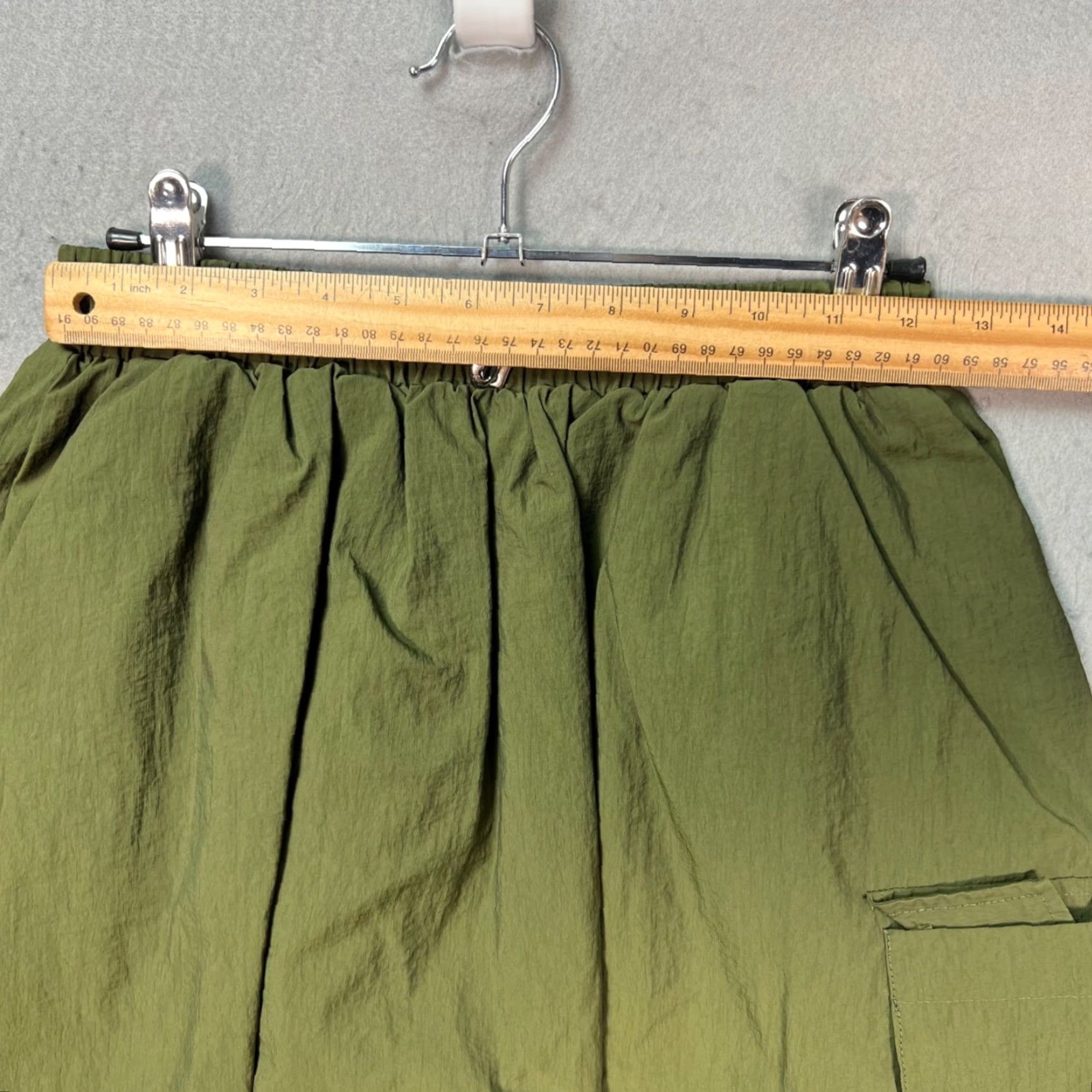 Anthropologie Anthropologie Skirt XS Olive Green Cargo Midi Womens Bohemian Elastic Waist Pockets Casual Spring Summer XS Womens Size 26" / US 2 / IT 38 - 5 Thumbnail