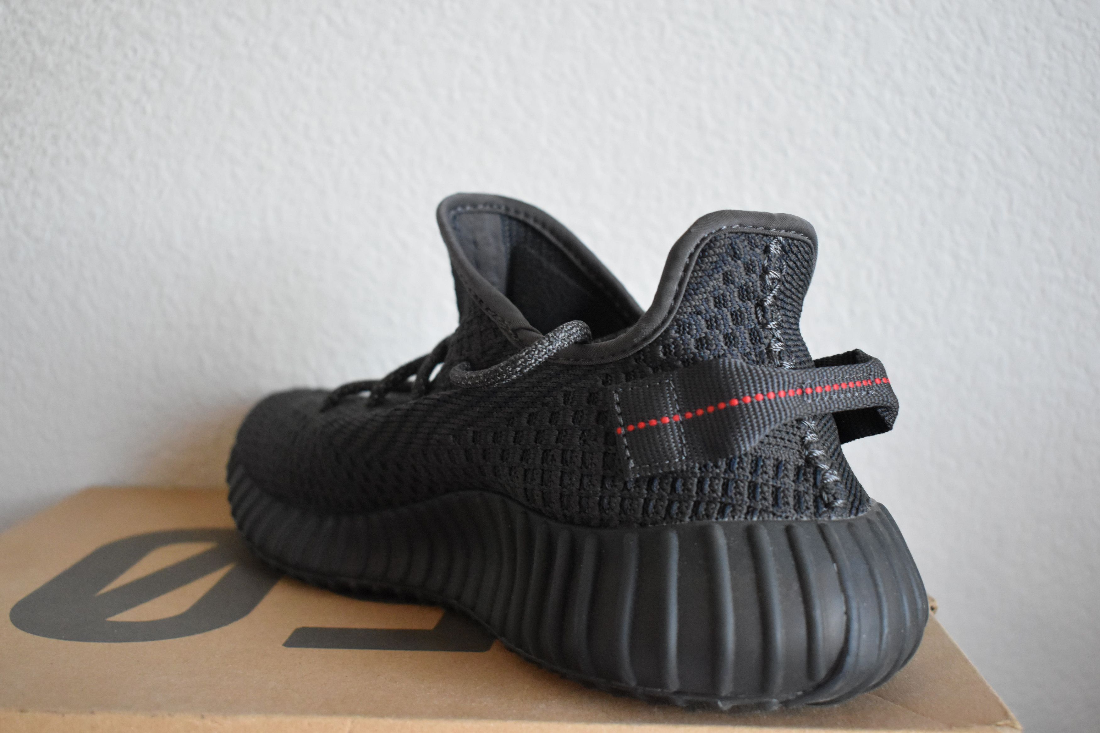 Adidas × Kanye West Yeezy Boost 350 V2 'Black Non-Reflective' Size US 8.5 / EU 41-42 - 8 Thumbnail