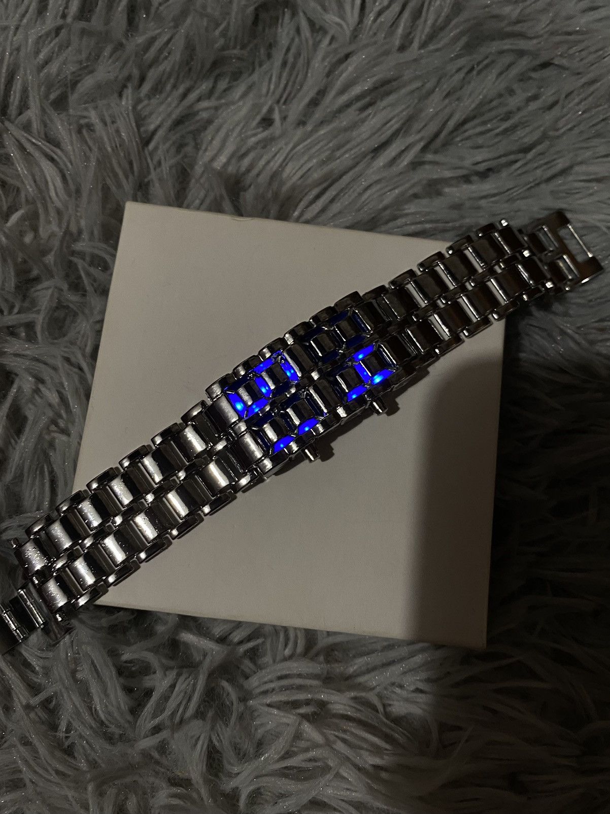 Jewelry Futuristic LED Bracelet Watch - Japanese Brand Size ONE SIZE - 2 Thumbnail