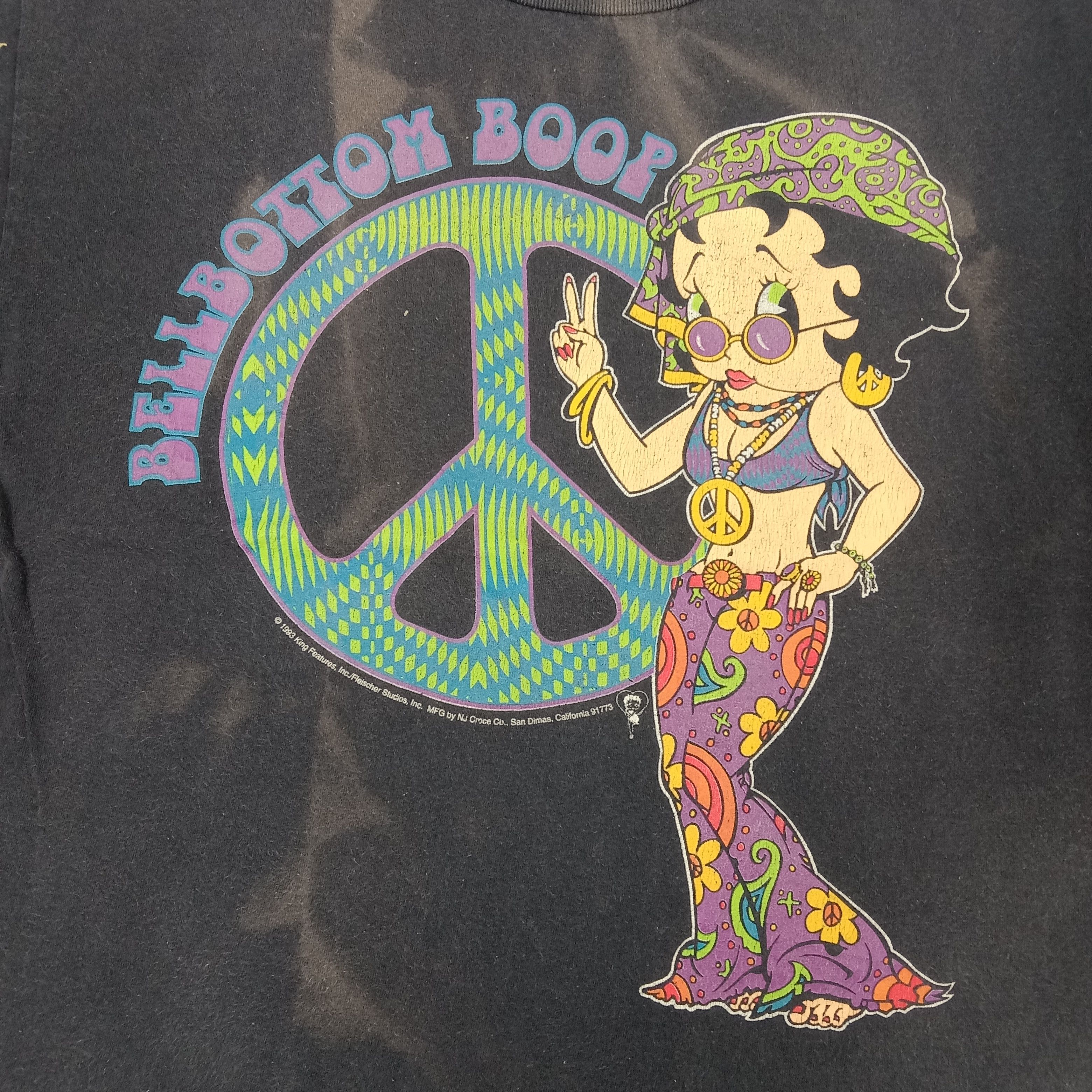 Vintage Vintage 90's Betty Boop Parody Bellbottom Boop Tshirt C239N9 Size US L / EU 52-54 / 3 - 2 Thumbnail
