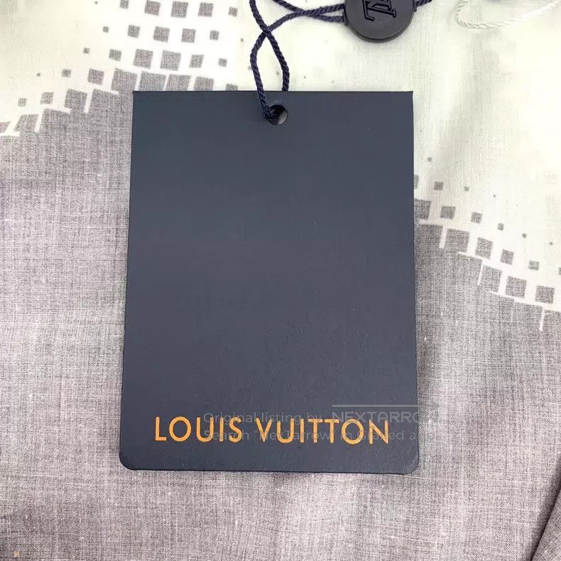 Louis Vuitton Louis Vuitton 24 white logo presbyopic cotton lapel single Size US M / EU 48-50 / 2 - 6 Thumbnail