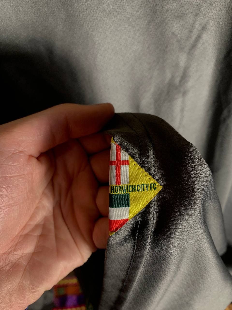 Errea VERY RARE ERREA NORWICH CITY ENGLAND SOCCER JERSEY Y2K 90s Size US XL / EU 56 / 4 - 7 Thumbnail