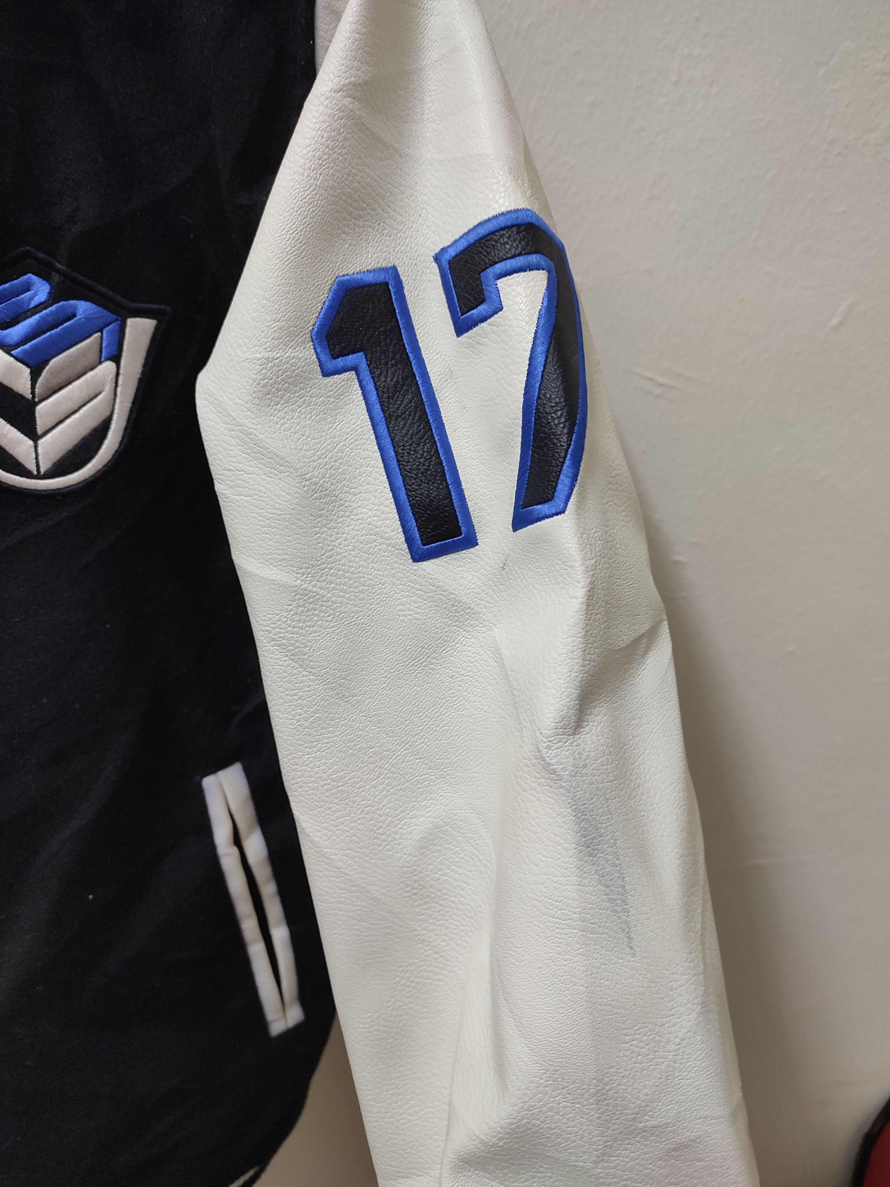 Vintage MUSIC VARSITY UNIV. CHANGSHIN LEATHER SLEEVE VINTAGE Size US S / EU 44-46 / 1 - 6 Thumbnail