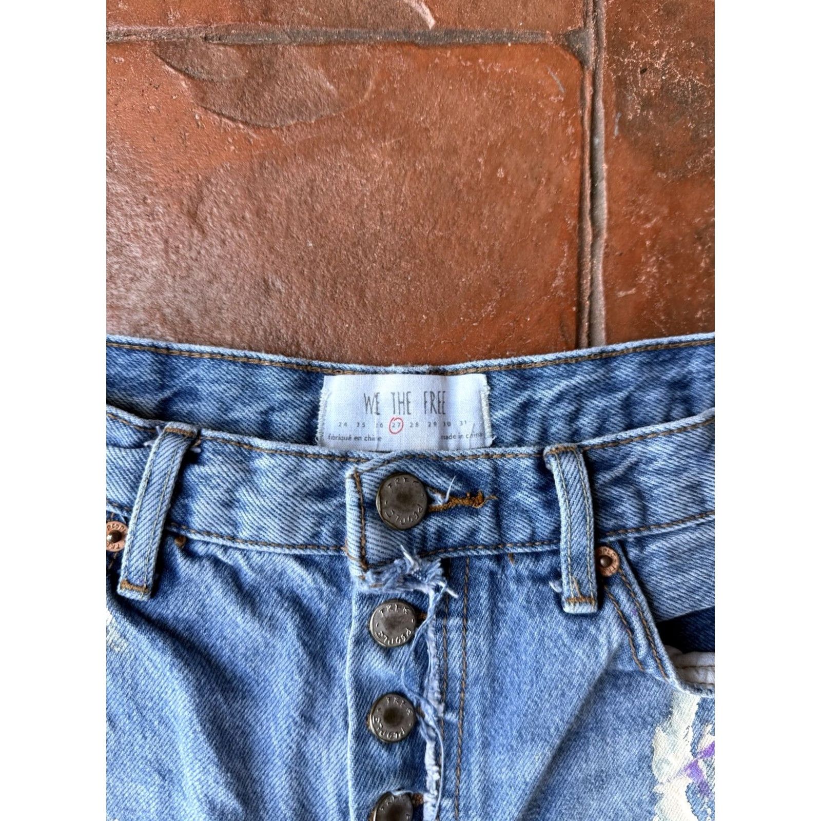 Free People We The Free People Paint Splatter Denim Shorts 27 Distress Frayed Hem Button Fly Denim Shorts Women 27 Bohemian Festival Size 27" / US 4 / IT 40 - 2 Thumbnail