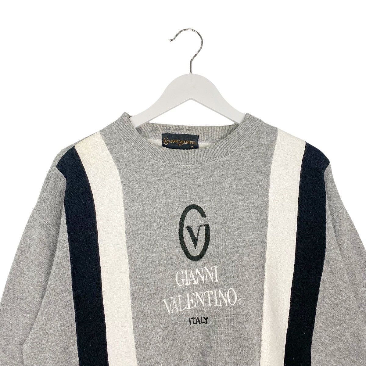 Vintage Vintage Gianni Valentino Sweatshirt Crewneck Big Logo Gray Size M / US 6-8 / IT 42-44 - 4 Thumbnail