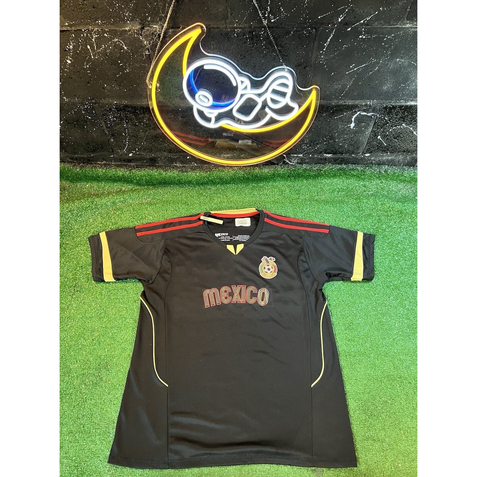 CHALLENGER Mexico National Team Black Soccer Jersey Men’s Size L Size US L / EU 52-54 / 3 - 1 Thumbnail