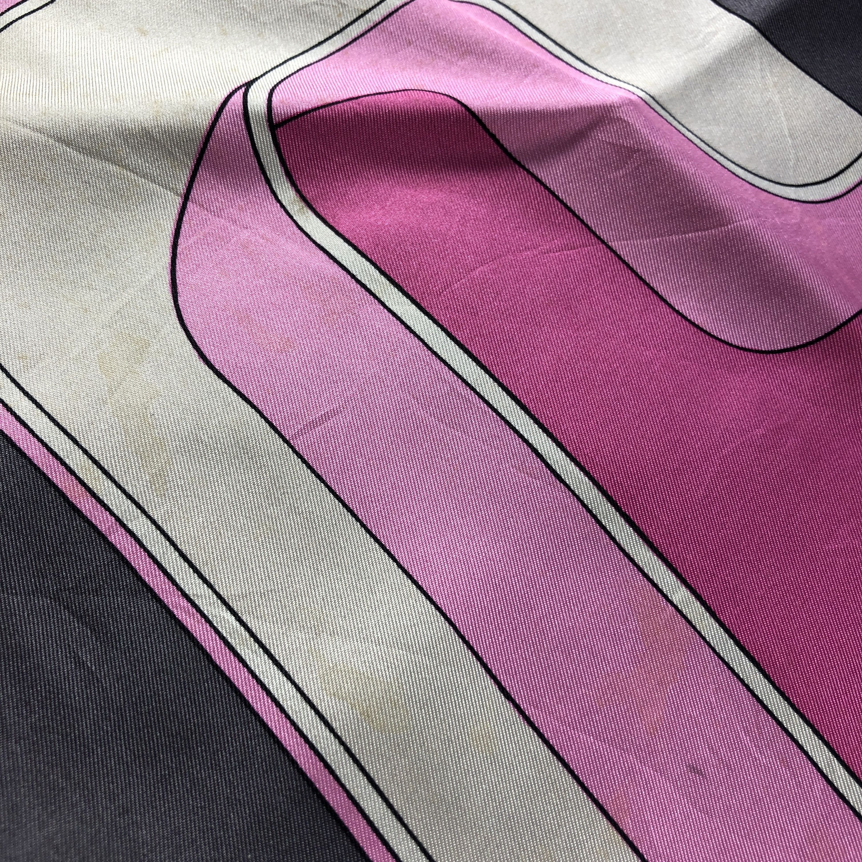 Pierre Cardin Pierre Cardin Abstract Hand Rolled Silk Scarf M1126 Size ONE SIZE - 10 Thumbnail