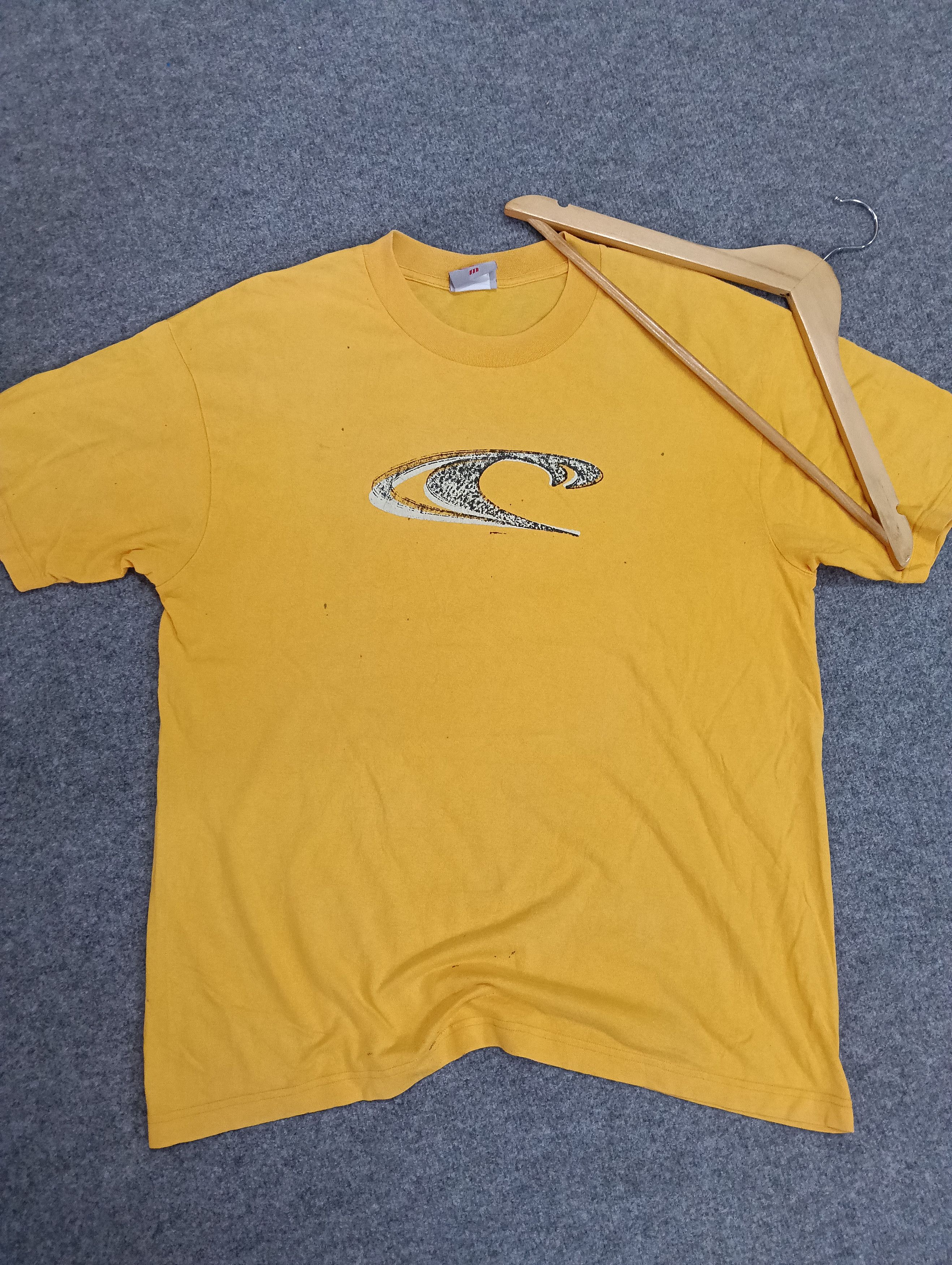 O'Neill Vintage O'Neil yellow Tshirt. Size US M / EU 48-50 / 2 - 1 Thumbnail