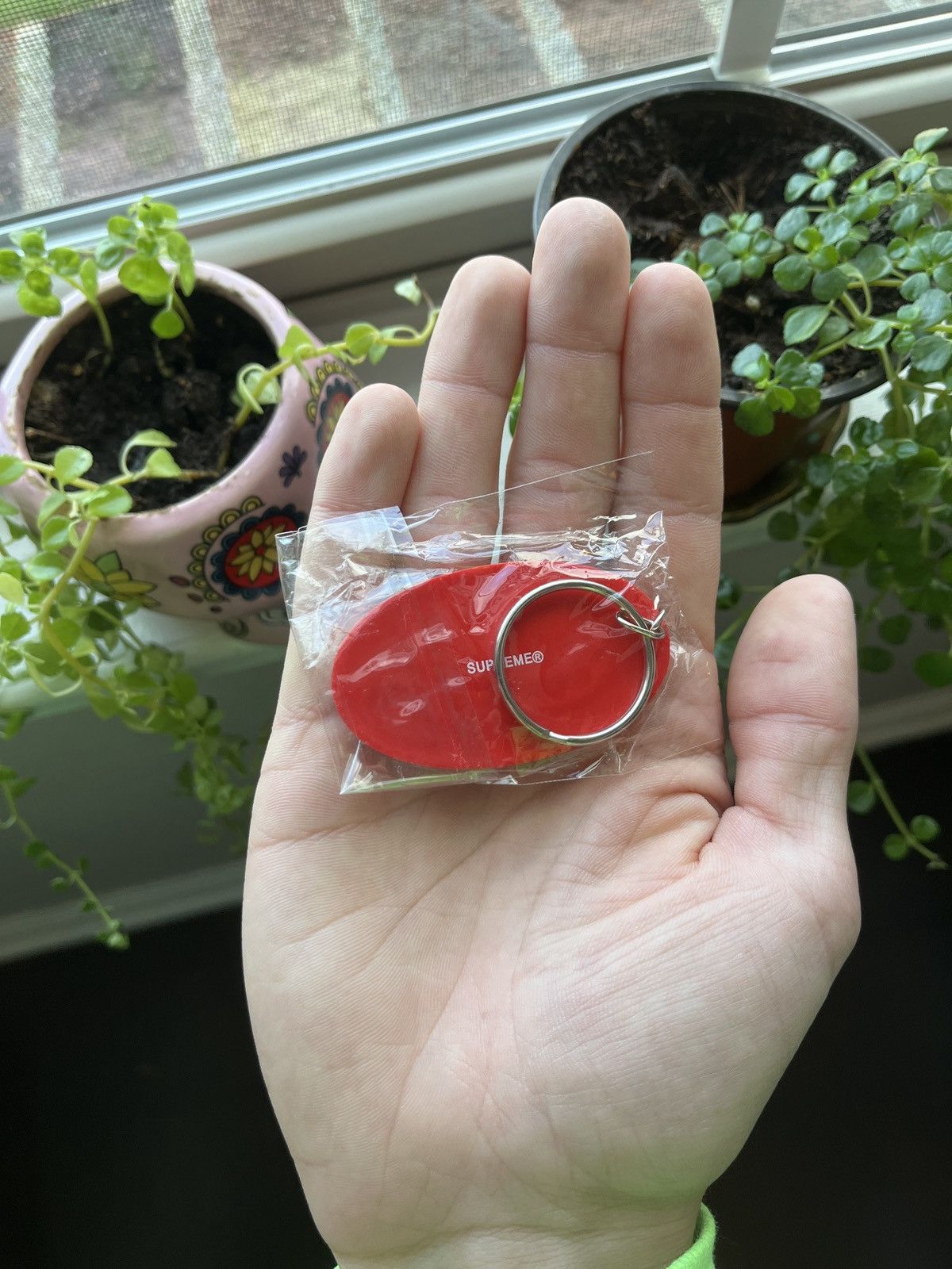 Supreme Supreme 666 keychain Size ONE SIZE - 4 Thumbnail