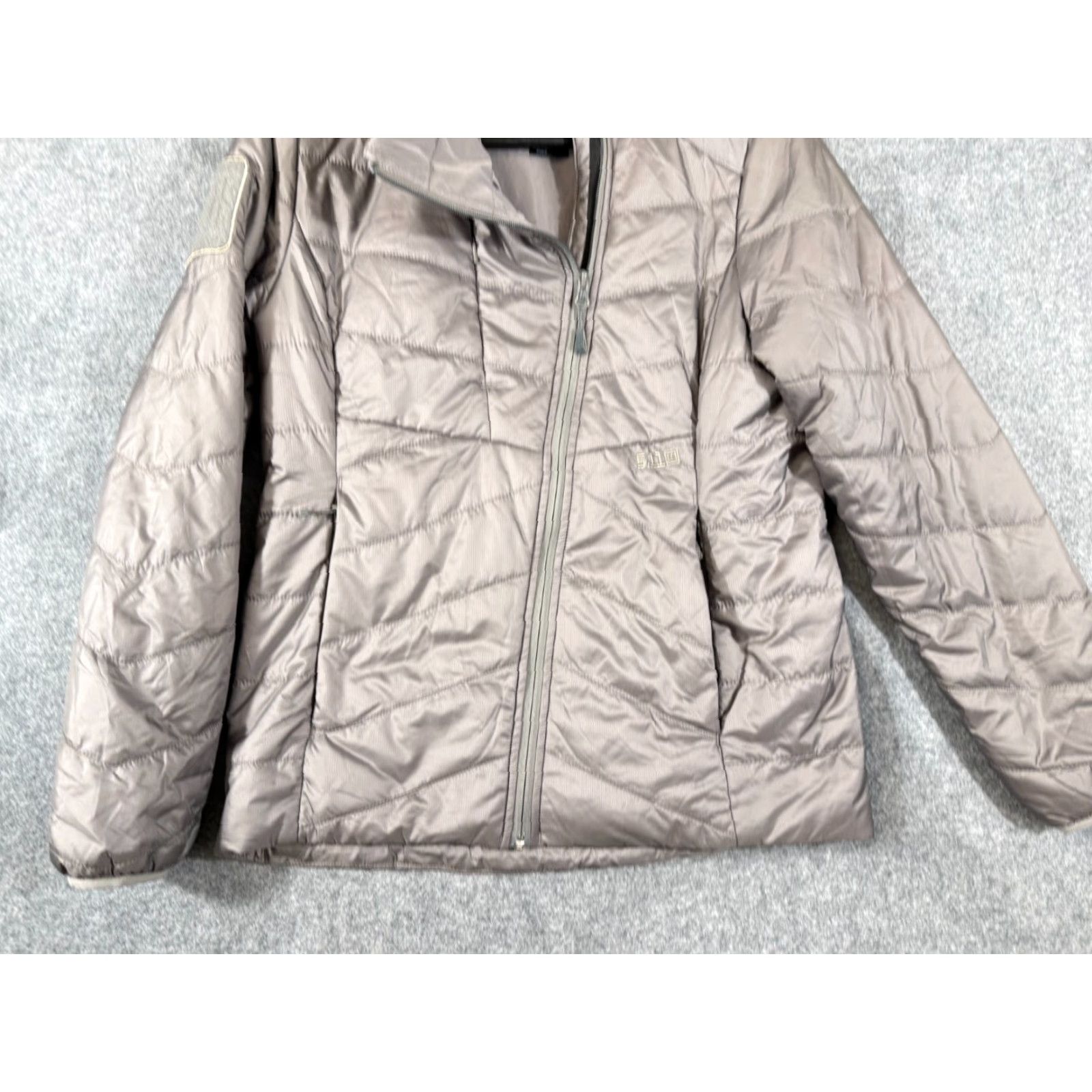 Vintage 5.11 Tactical Jacket Womens S Gray Asymmetrical Zip Outdoor Insulated Puffer Size S / US 4 / IT 40 - 4 Thumbnail