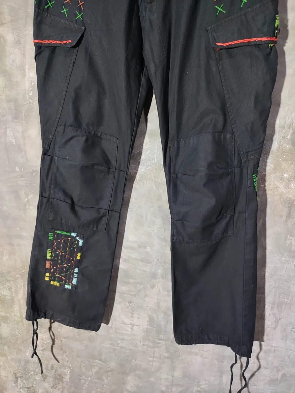Japanese Brand Audience Black Cargo with Multicolour stitch Design Pants Size US 33 - 3 Thumbnail