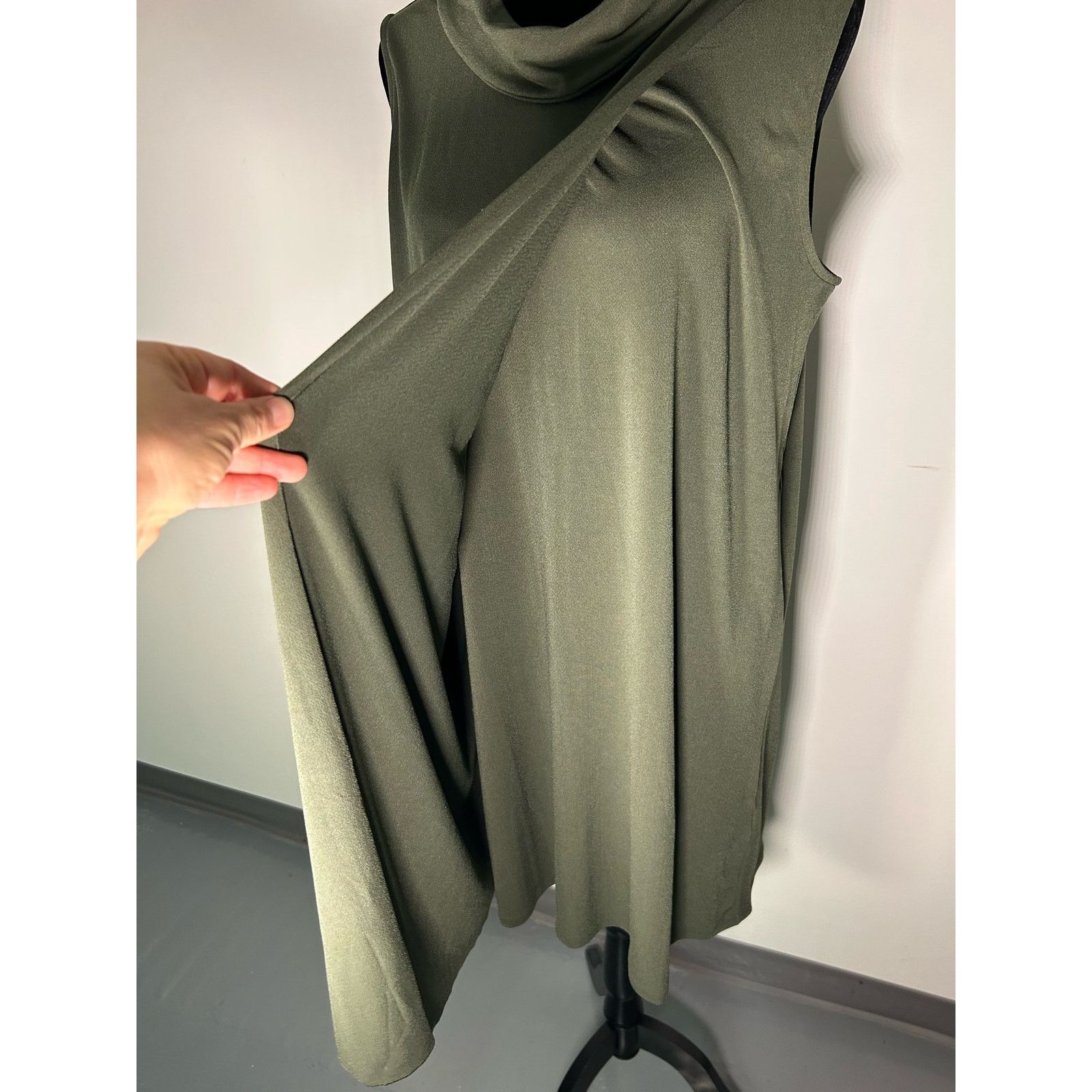Banana Republic Banana Republic Womens Size L Olive Green Shift Dress Size L / US 10 / IT 46 - 8 Thumbnail