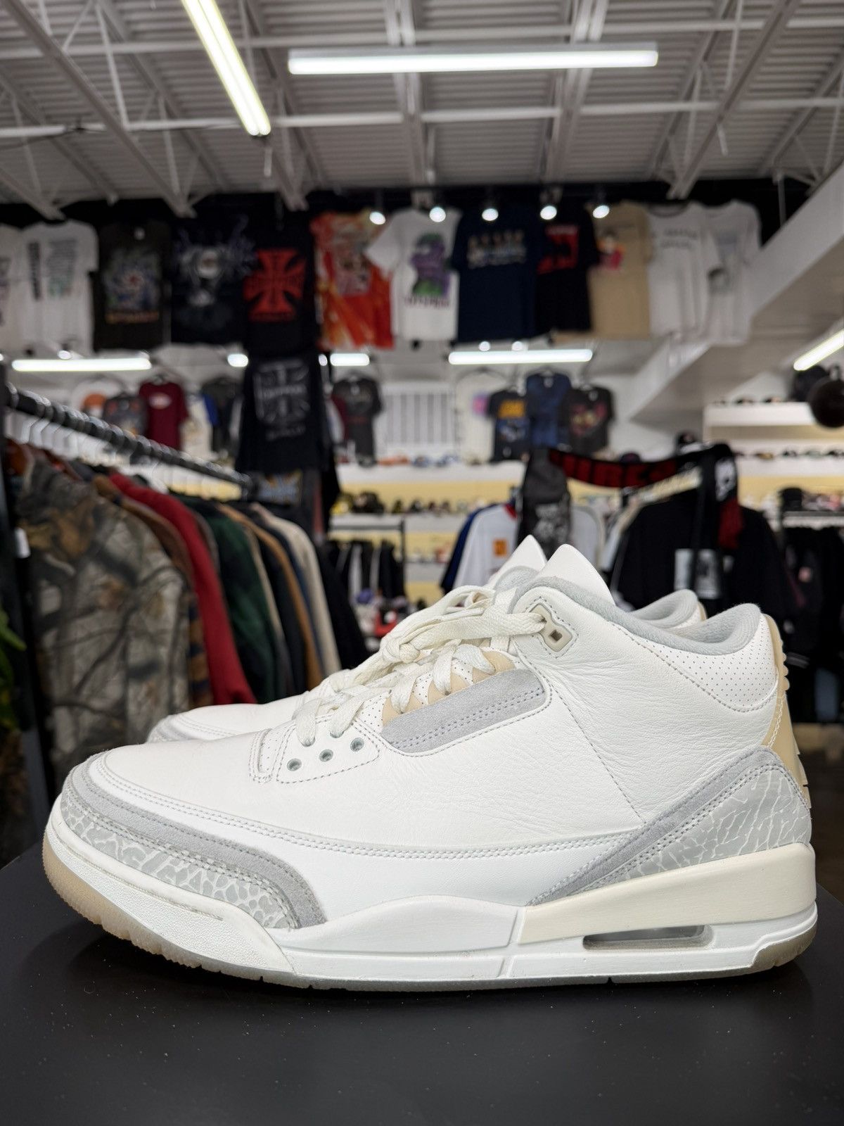 Jordan Brand Air Jordan 3 Craft Ivory Size 13 (2024) Size US 13 / EU 46 - 7 Thumbnail
