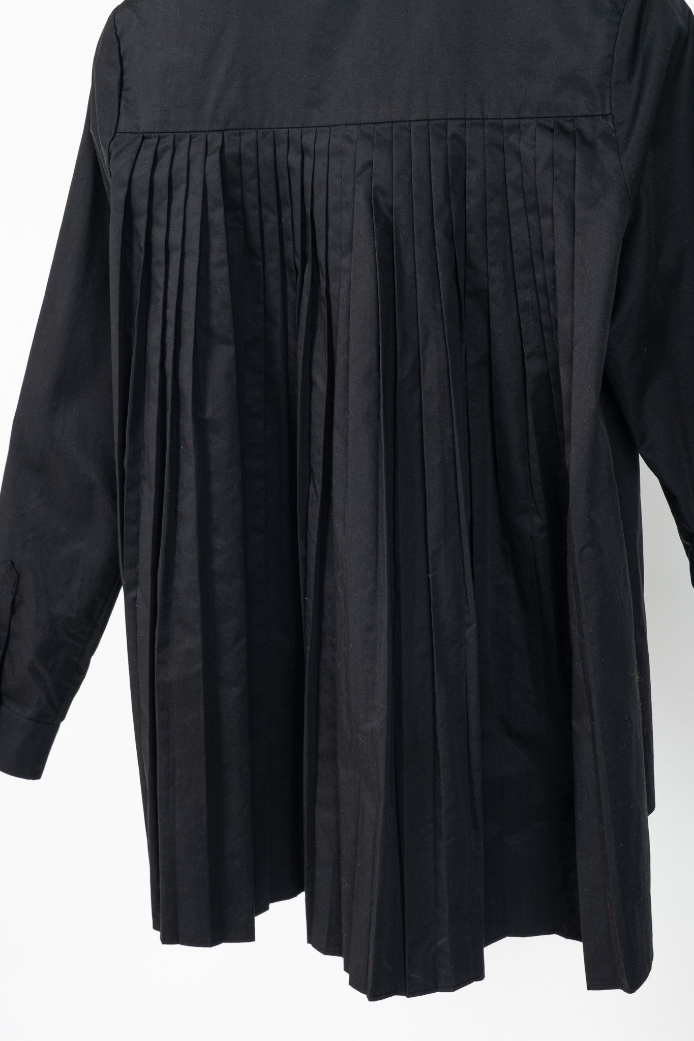 CO Co SS18 Black Cotton Poplin Pleated-Back Shirt Size M / US 6-8 / IT 42-44 - 9 Thumbnail