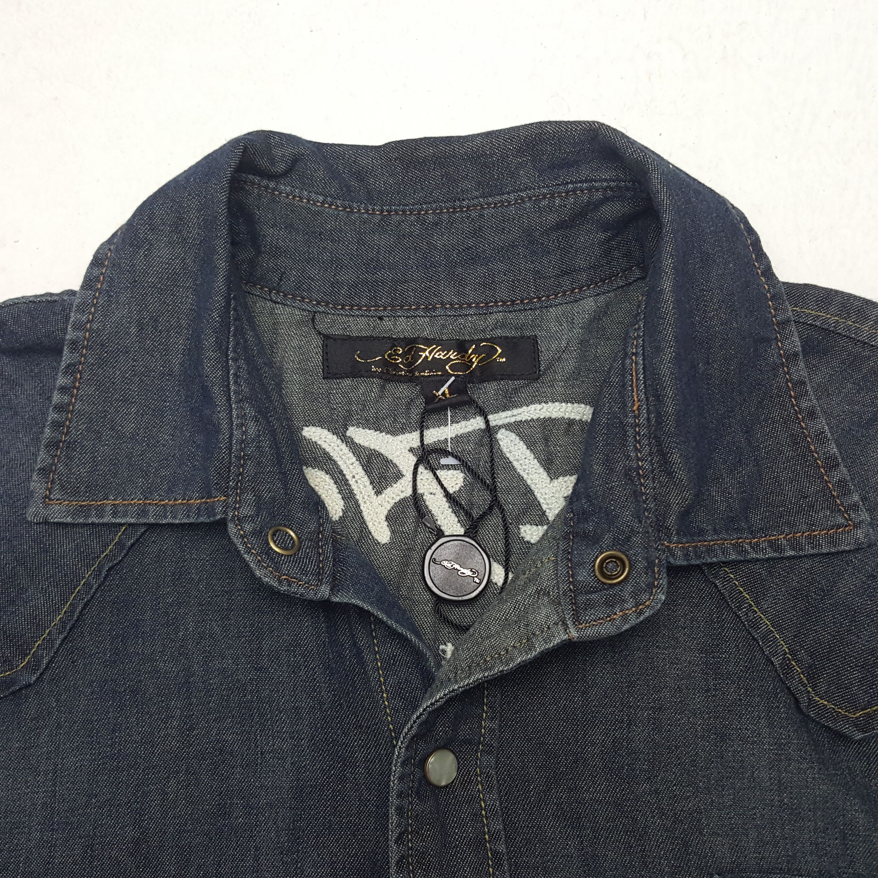 Ed Hardy × Vintage Vintage Ed Hardy Denim Style Button Up Shirt Size US L / EU 52-54 / 3 - 5 Thumbnail
