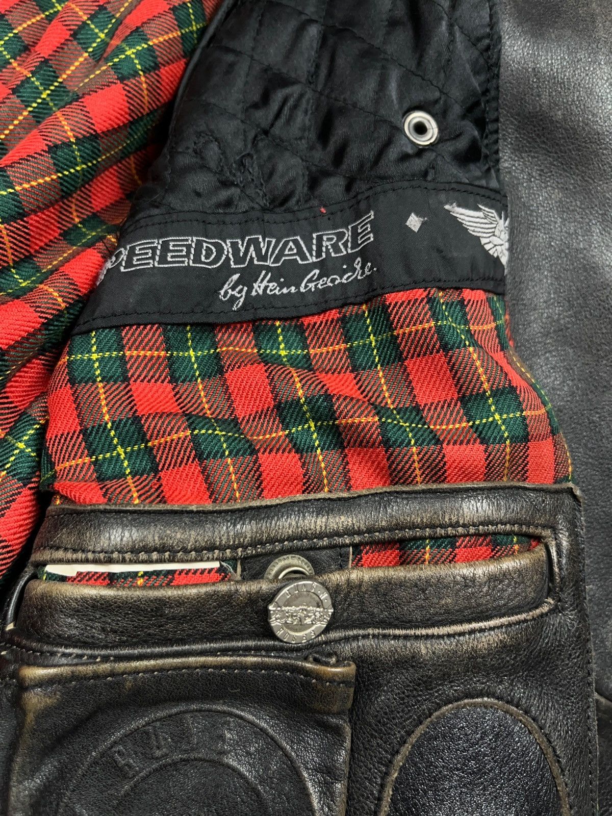 Brockum Vintage 1994 Guns n Roses Distressed Leather Biker Jacket Size US L / EU 52-54 / 3 - 25 Thumbnail