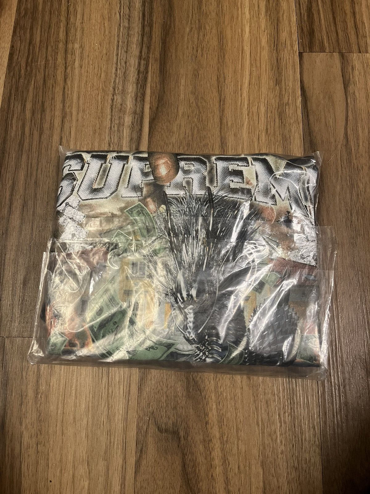 Supreme Supreme Dragon Tee Medium New Size US M / EU 48-50 / 2 - 2 Thumbnail