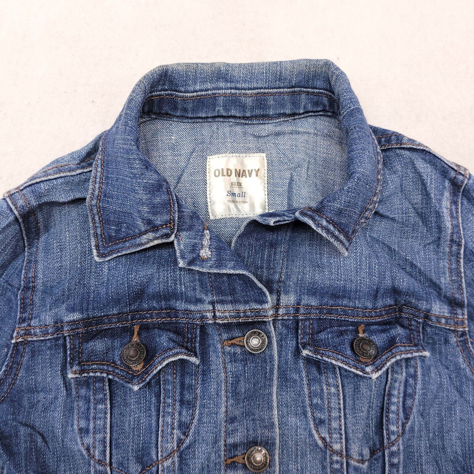 Old Navy Old Navy Casual Button Up Denim Jacket Womens Size S Blue Size S / US 4 / IT 40 - 1 Thumbnail