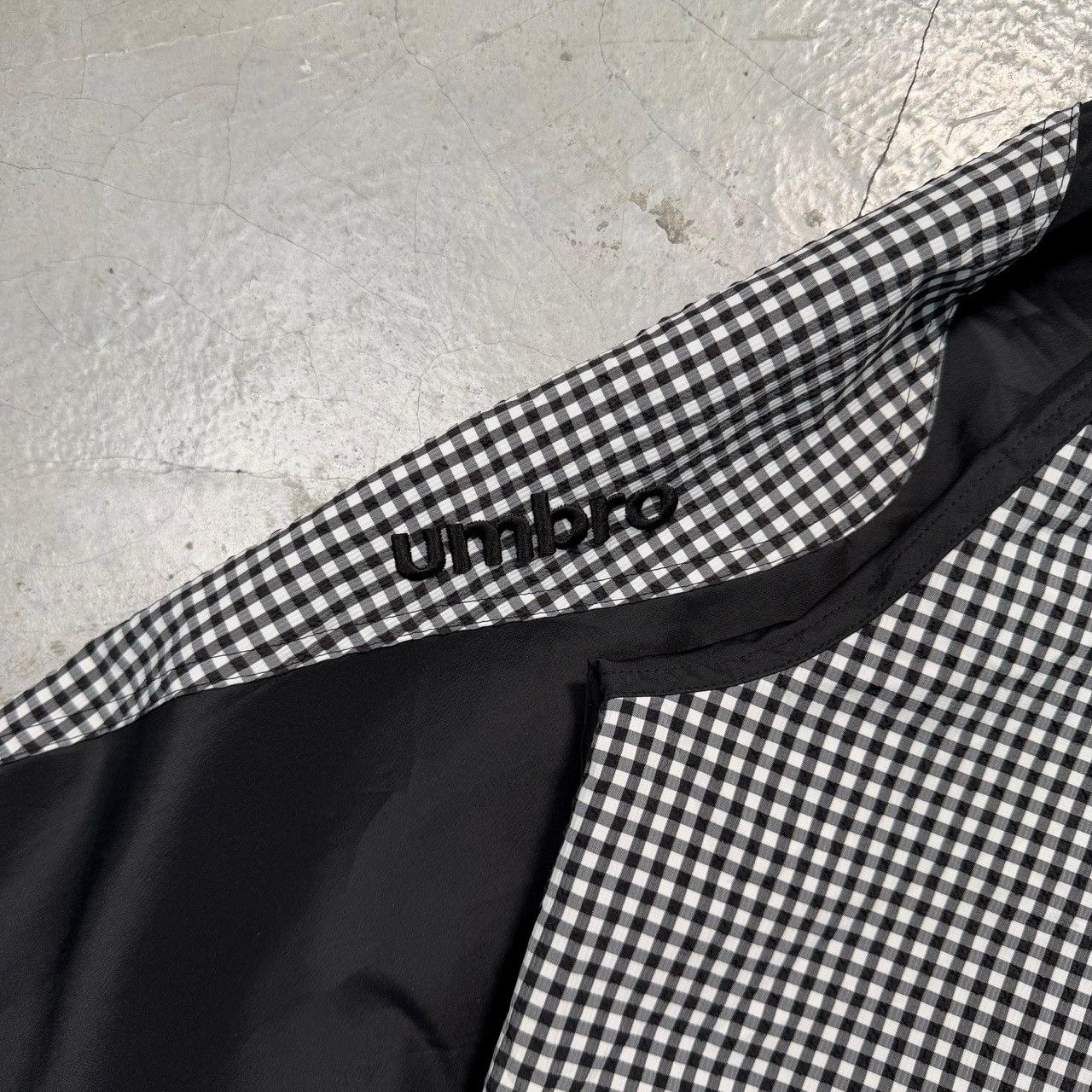 Umbro Vintage 2000s UMBRO GINGHAM Plaid Jacket Size US M / EU 48-50 / 2 - 7 Thumbnail