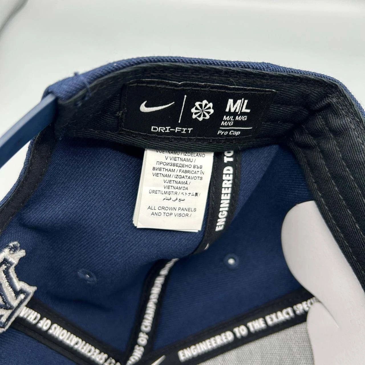 Nike Arizona Wildcats x Nike Pro Hat Men M-L Dri-Fit Snap Back Size ONE SIZE - 6 Thumbnail