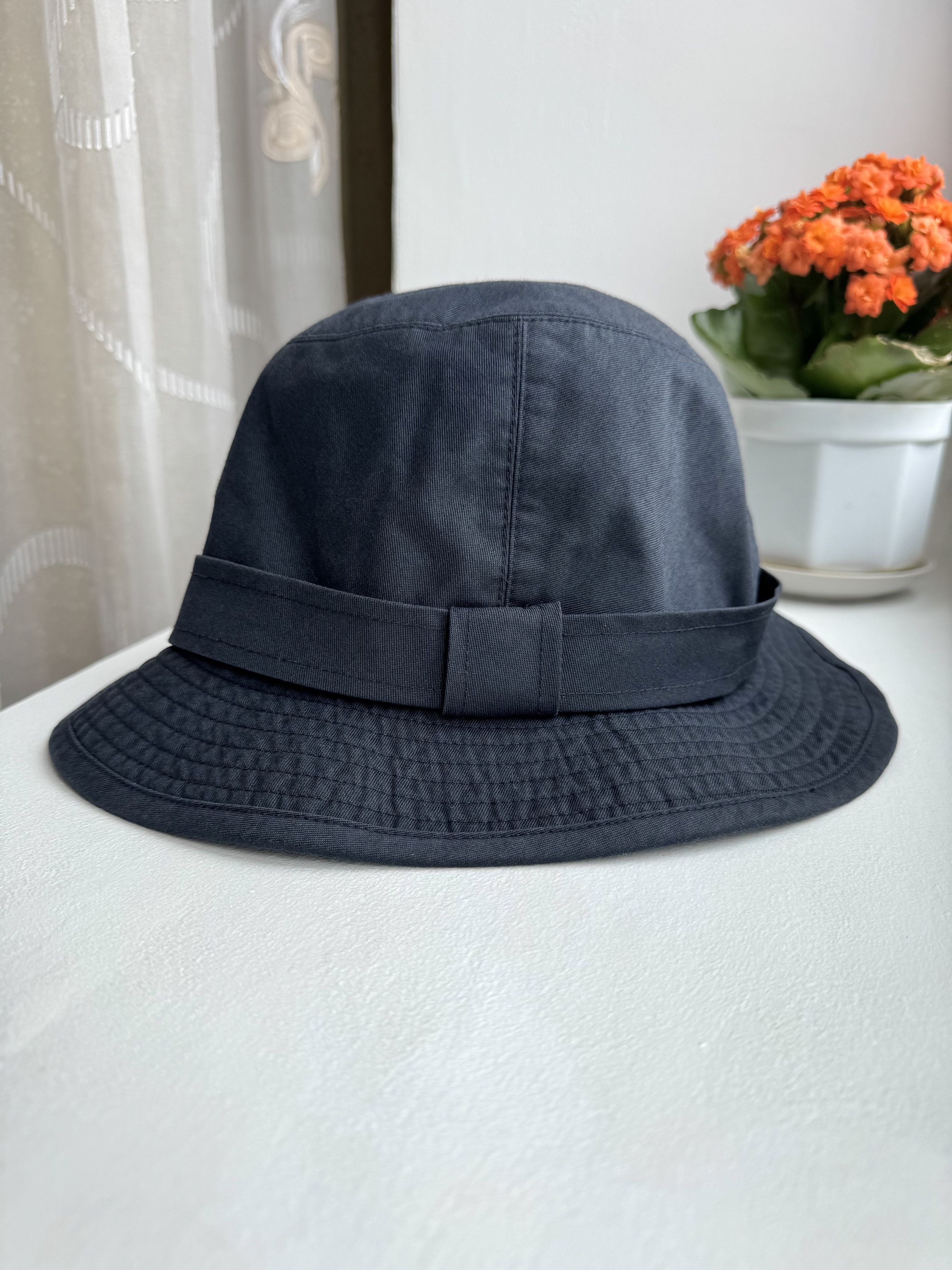 Burberry Vintage 90s Burberrys Bucket Hat Navy Blue Nova Check Cap Size ONE SIZE - 1 Thumbnail