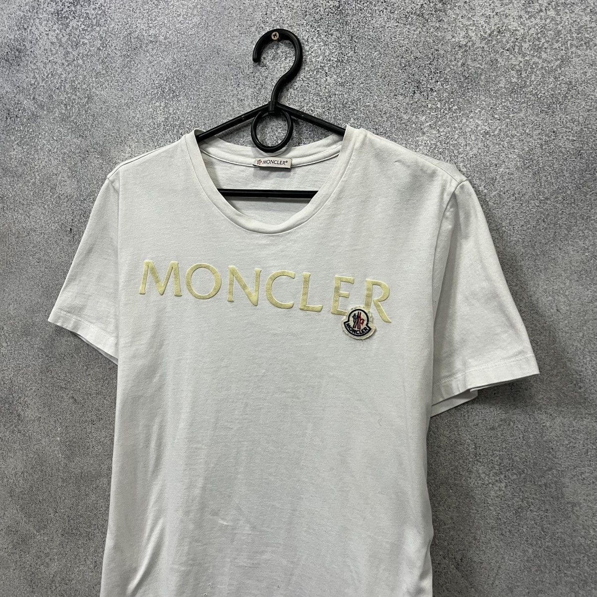 Moncler Moncler T Shirt Big Logo White Size US L / EU 52-54 / 3 - 2 Thumbnail