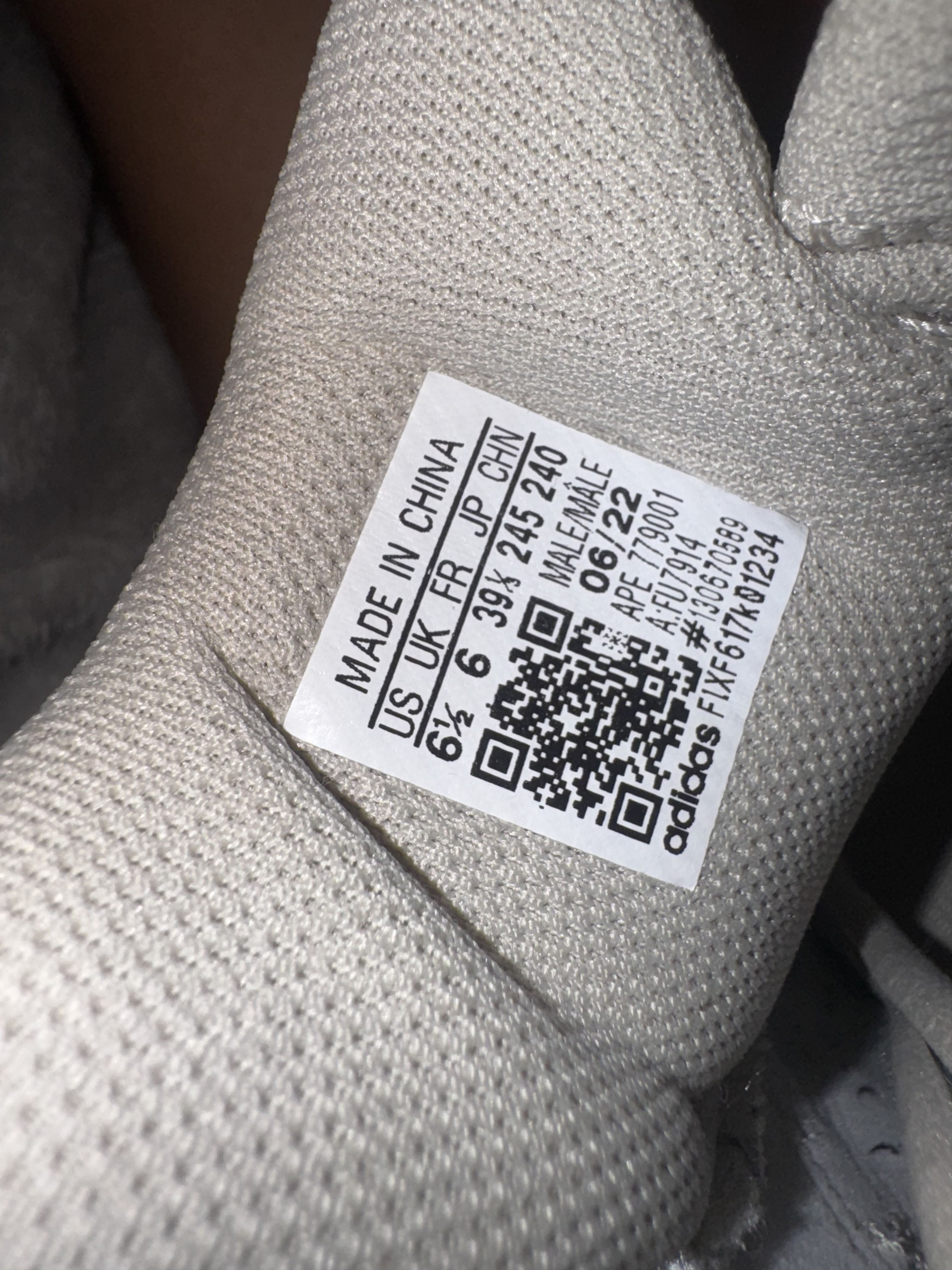 Yeezy Yeezy boost 700 V2 ‘tephra’ Size US 6.5 / IT 36.5 - 5 Thumbnail