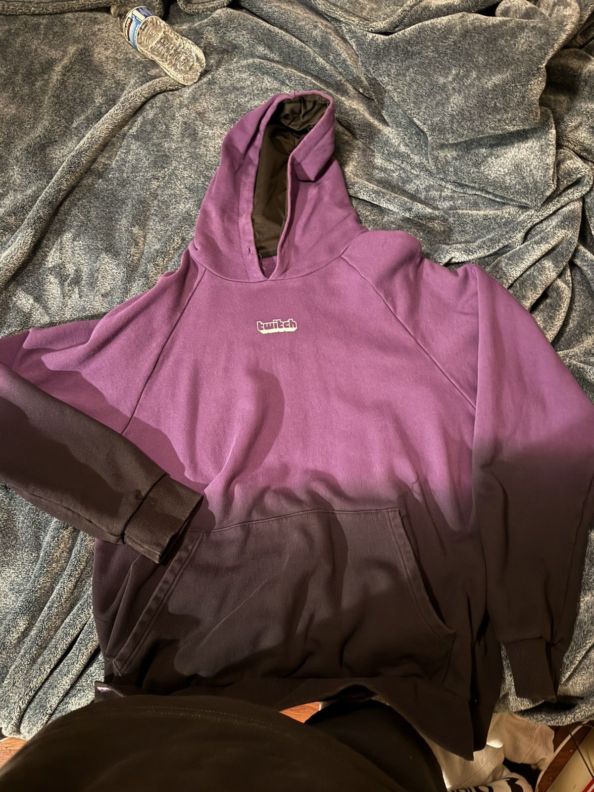 Other Twitch.tv sweater never been used Size US XL / EU 56 / 4 - 1 Preview
