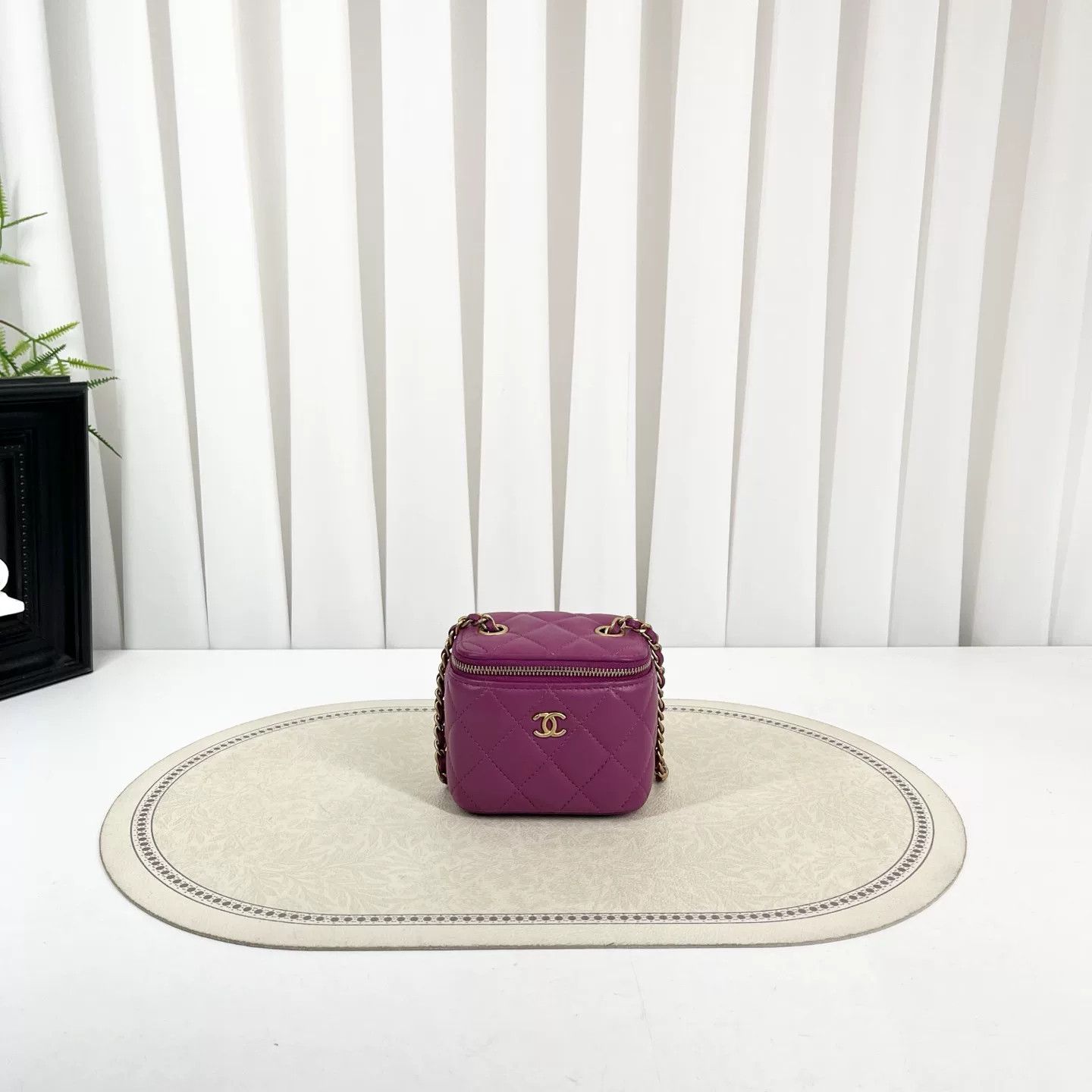 Chanel Pre-loved Bag Very good condition Size ONE SIZE - 1 Thumbnail