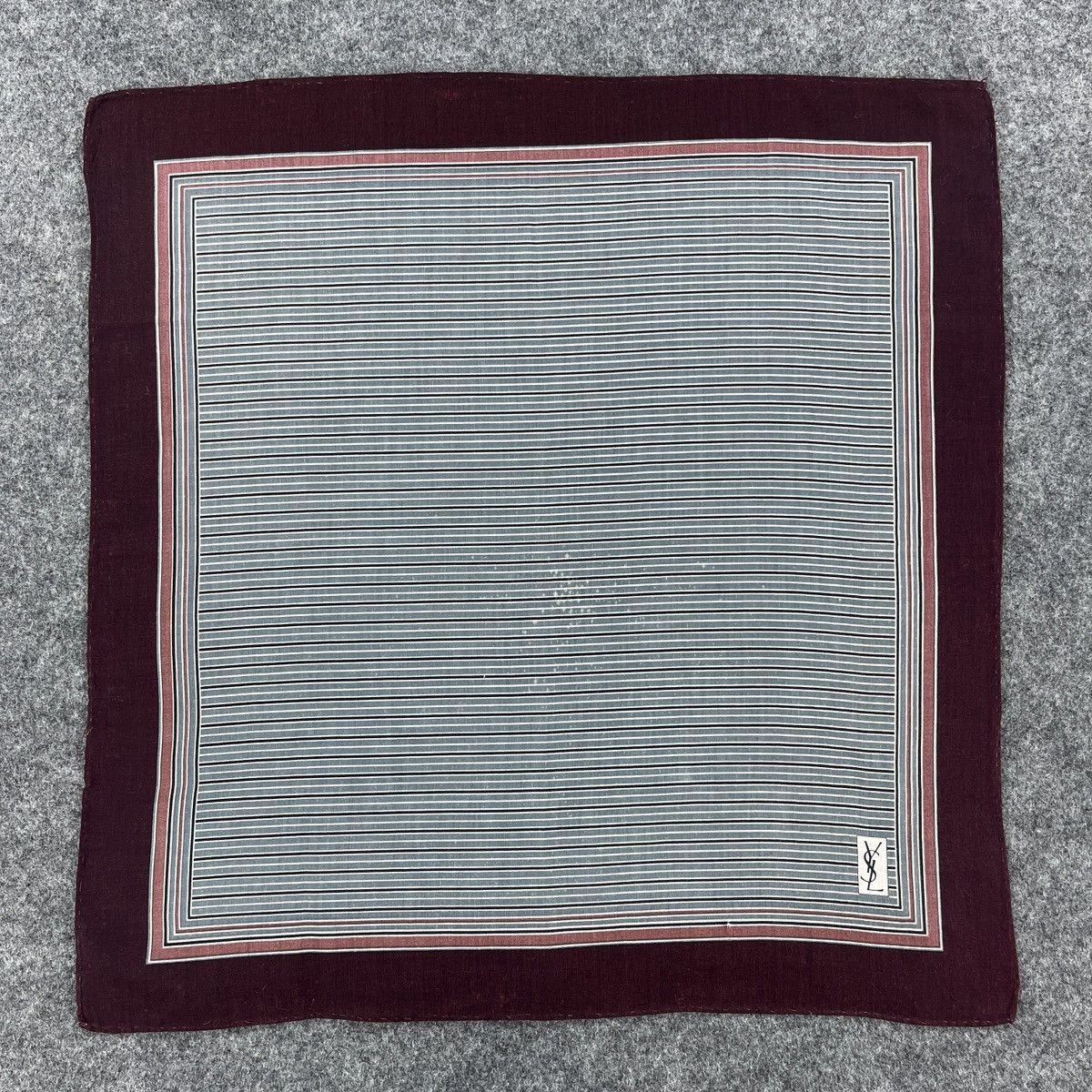 Vintage Yves Saint Laurent Handkerchief / Bandana / Neckerchief B033 Size ONE SIZE - 10 Thumbnail