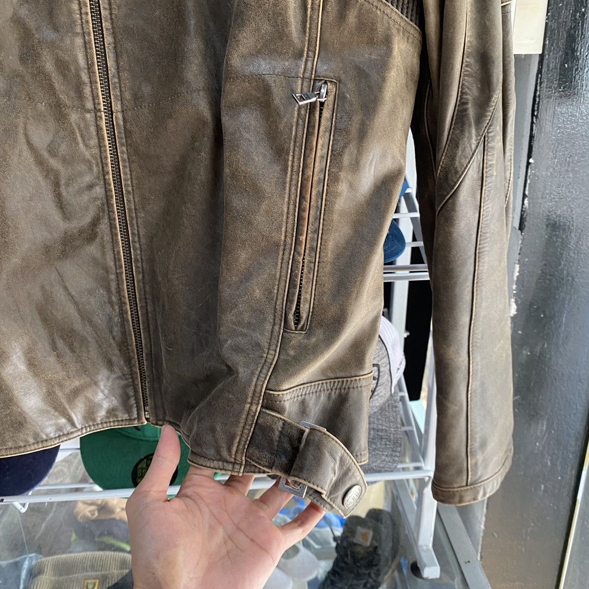 Fubu Vintage 80s 90s Genuine Leather FUBU Jacket Tupac Shakur Size US L / EU 52-54 / 3 - 9 Thumbnail