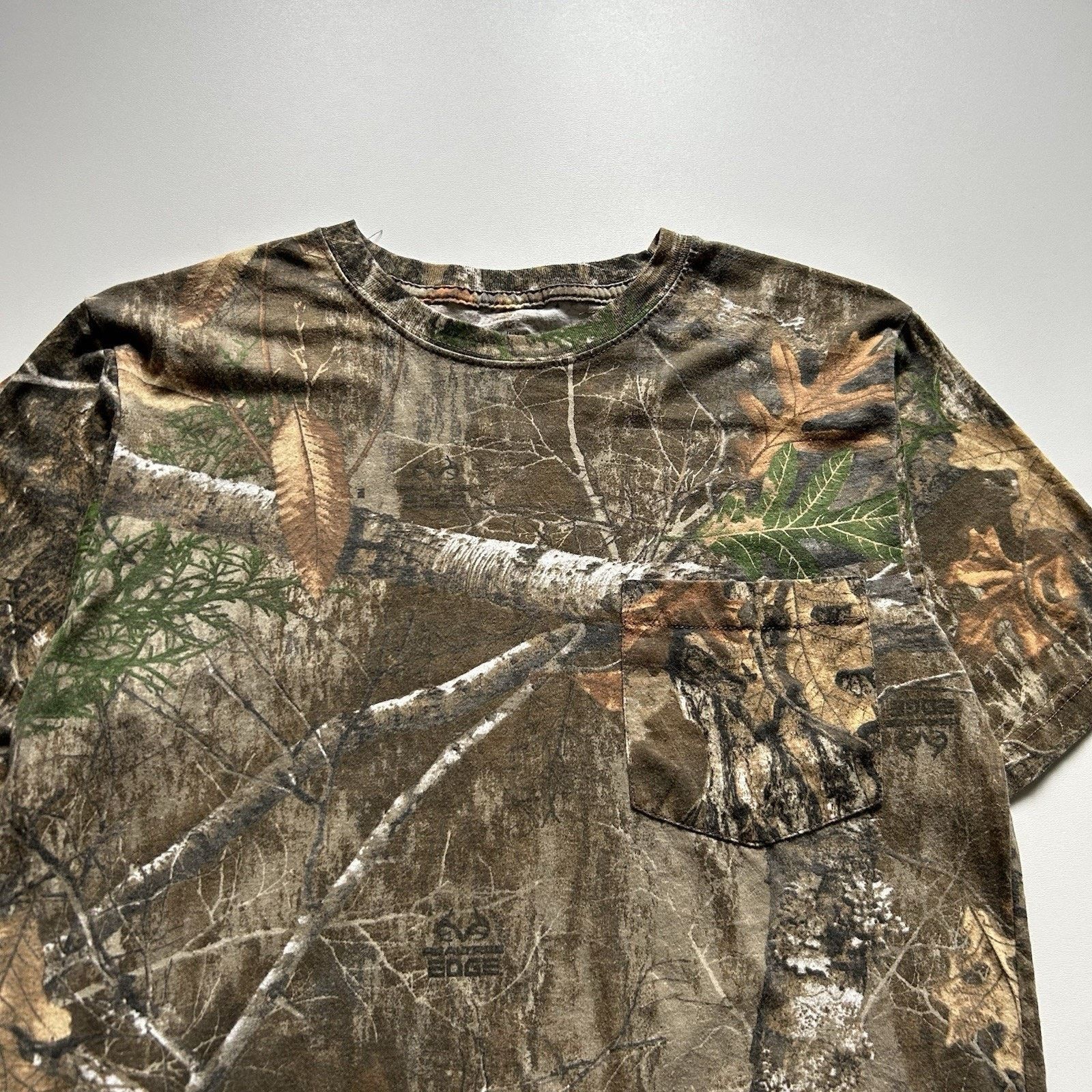 Realtree Vintage Y2K Real Tree Camouflage Pocket T Shirt Medium Rare Size US M / EU 48-50 / 2 - 2 Thumbnail