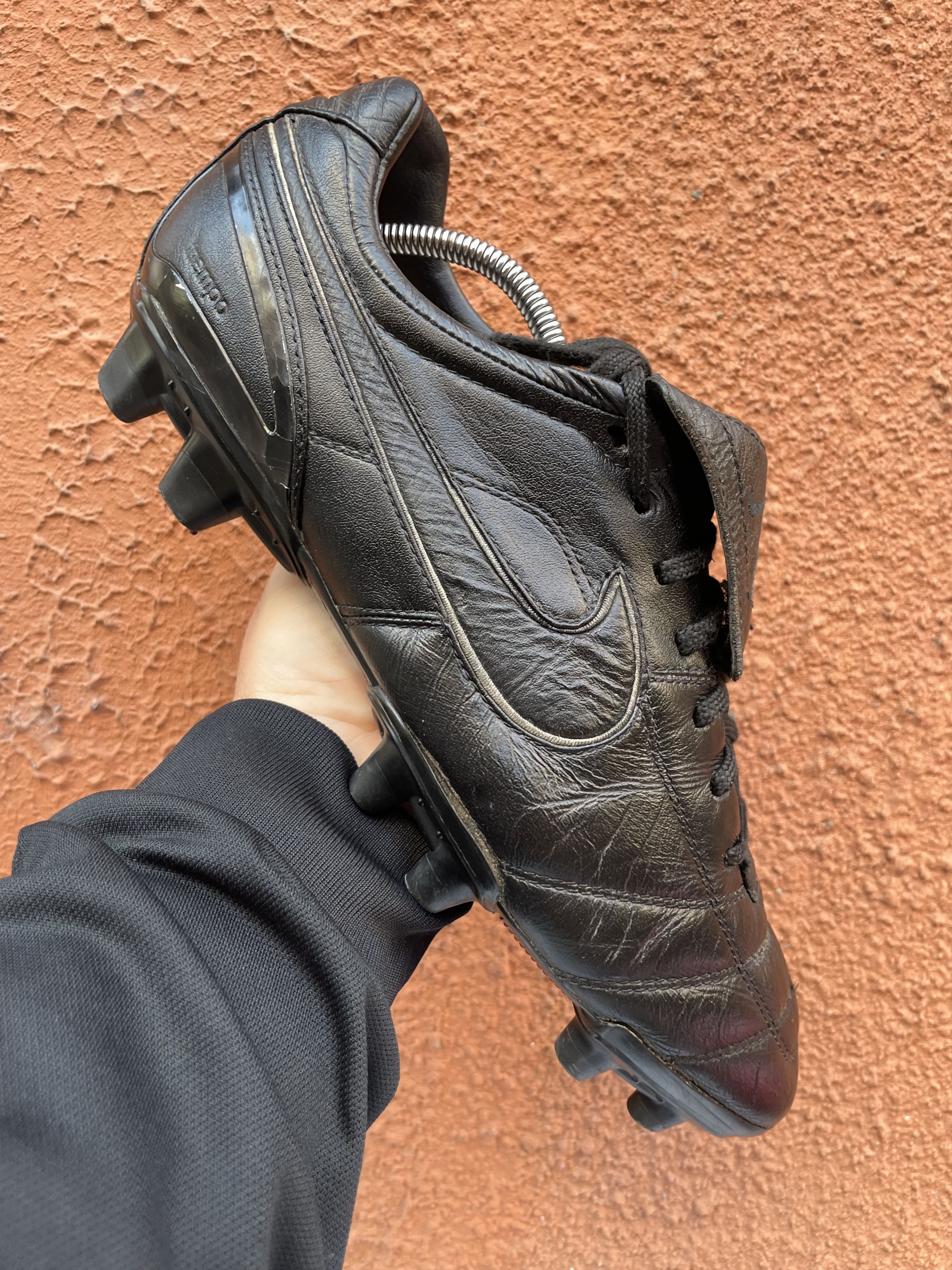 Nike Rare Nike tiempo Ronaldo vintage Size US 9 / EU 42 - 1 Thumbnail