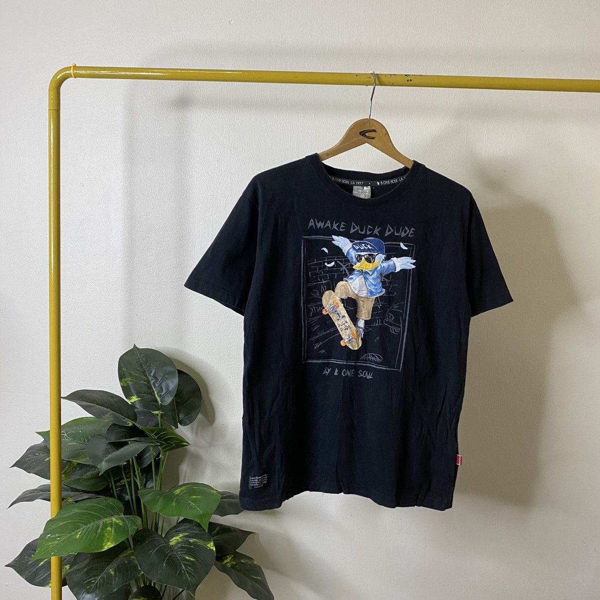 Japanese Brand Awake Duck Dude Skater Skateboard T Shirt Size US M / EU 48-50 / 2 - 1 Thumbnail