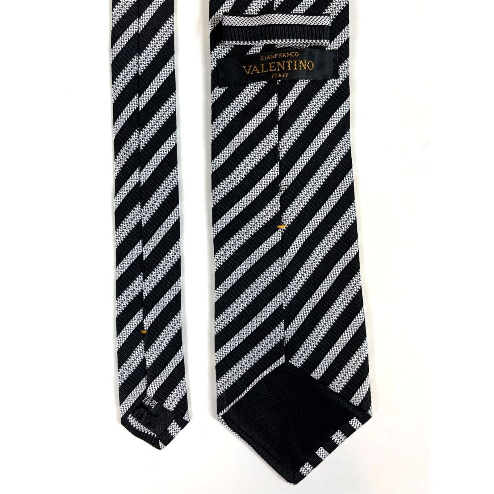 Valentino Valentino Silk Tie Striped Men’s Made in Canada Size ONE SIZE - 7 Thumbnail
