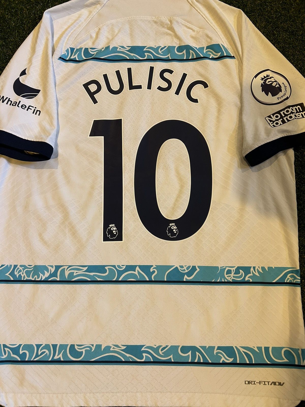 Nike 22/23 Chelsea Pulisic Away Shirt Size US L / EU 52-54 / 3 - 1 Thumbnail
