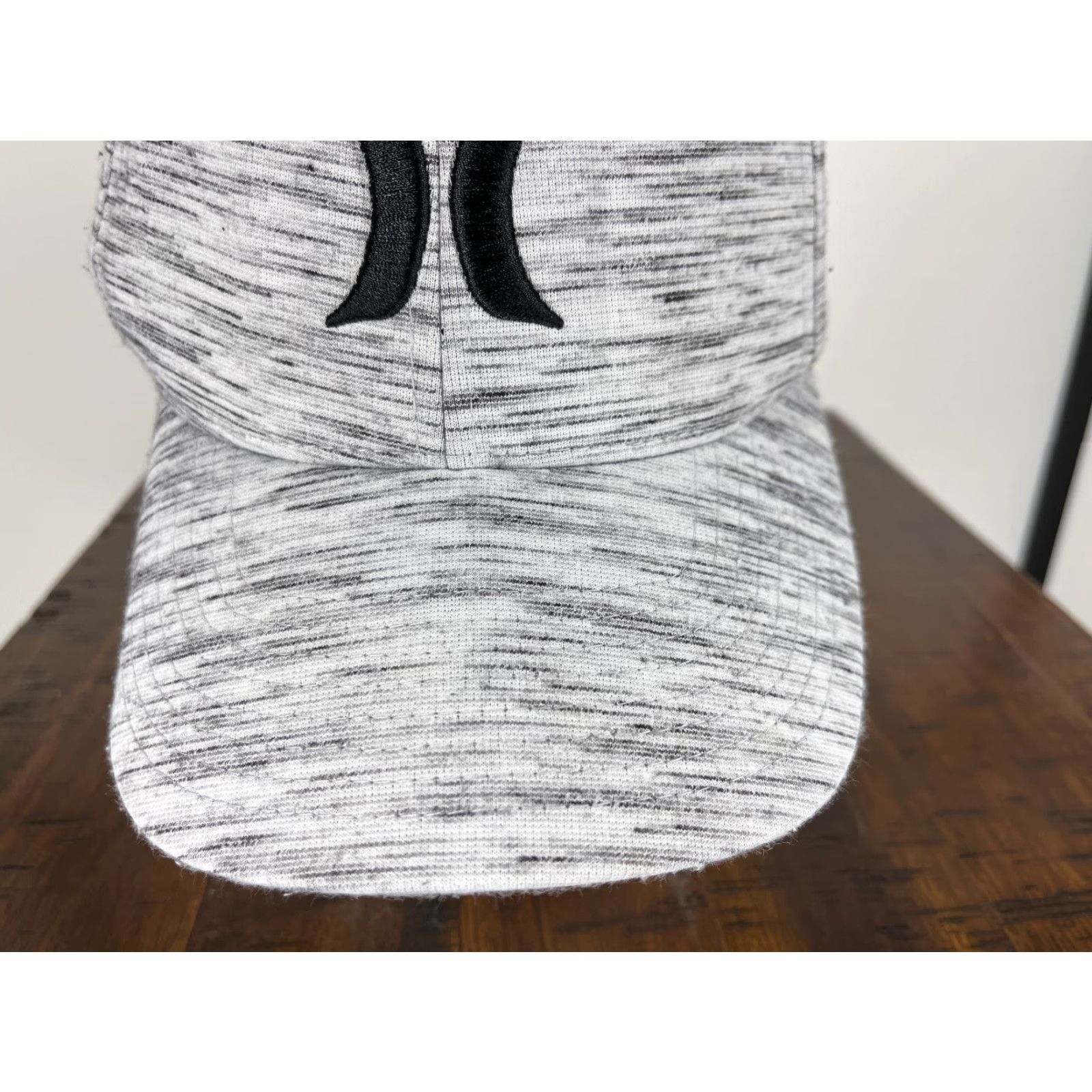 Hurley Hurley Baseball Cap Fitted Adult Medium White Black Cap Polo - (No abbreviations expanded) Size ONE SIZE - 3 Thumbnail