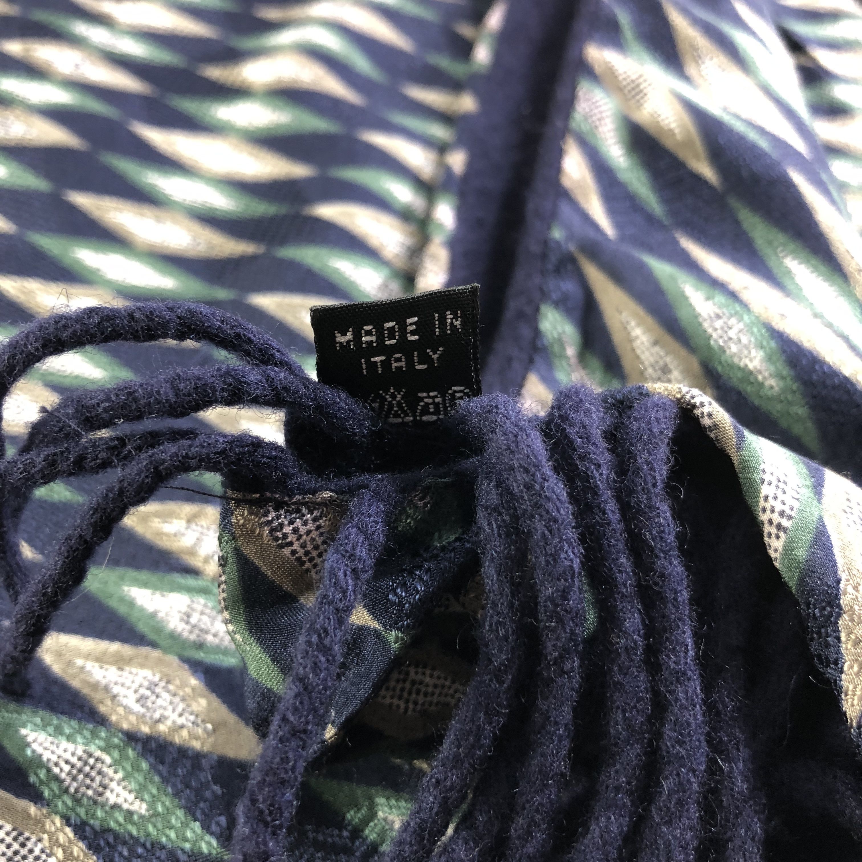 Vintage Luxury Design Silk/Wool Scarf Muffler Neckwear V2232 Size ONE SIZE - 5 Thumbnail