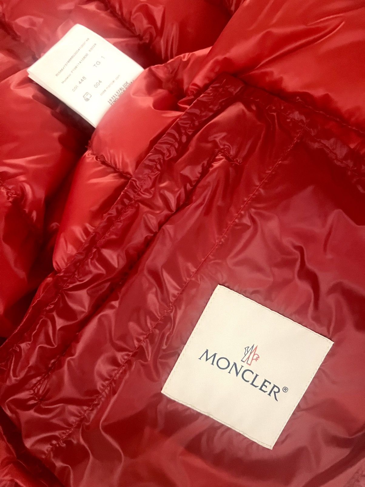 Moncler Brand new / Never worn Moncler Acorus in Parade Red Size US S / EU 44-46 / 1 - 7 Thumbnail