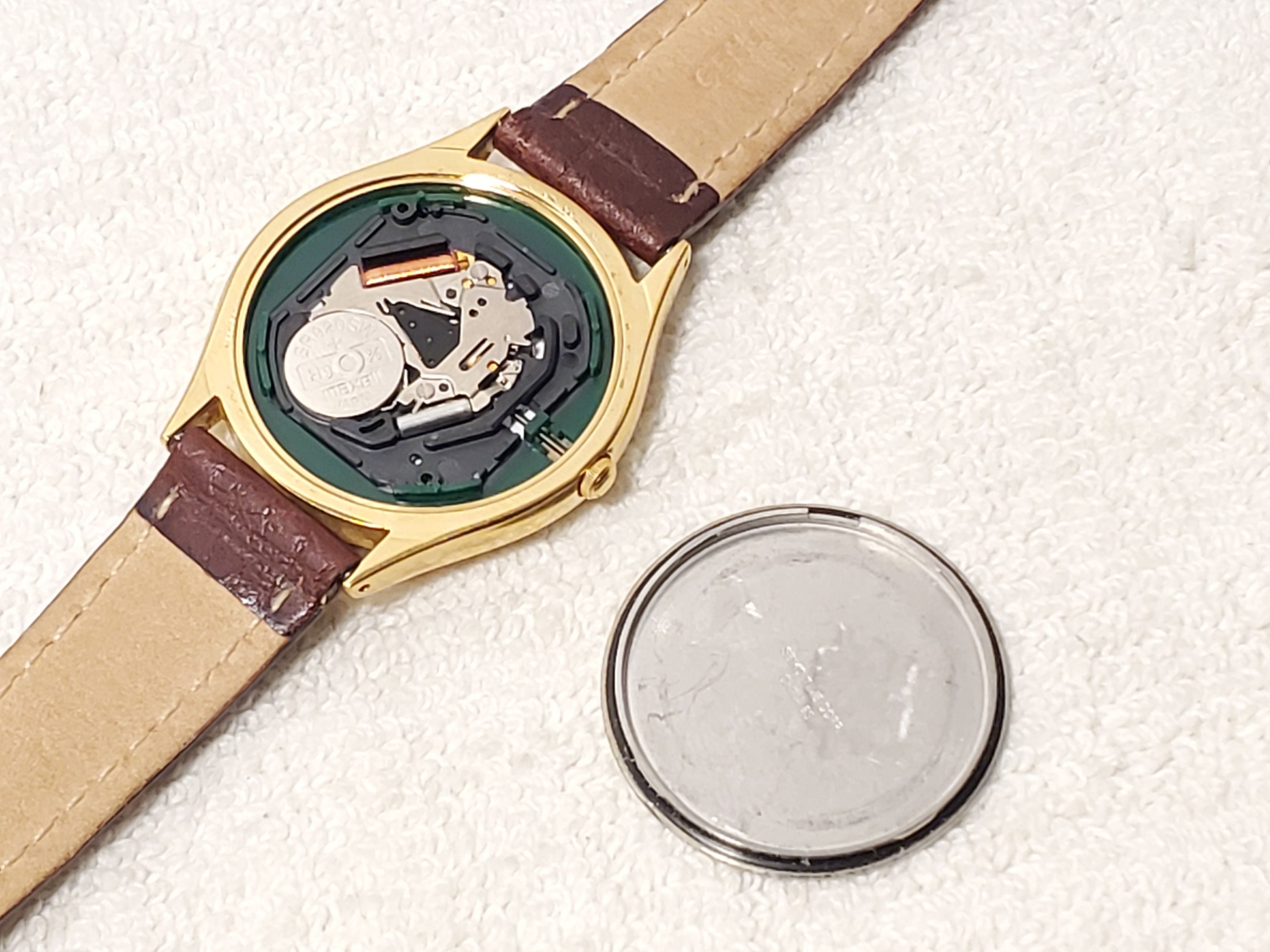 Seiko Vintage Seiko Men's White Dial Day Date Watch 1 Jewel Size 36 - 8 Thumbnail