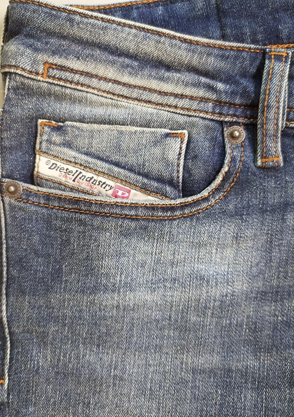 Diesel Diesel 1979 SLEENKER-R L.30 MENS JEANS T/9662 Size US 29 - 4 Thumbnail