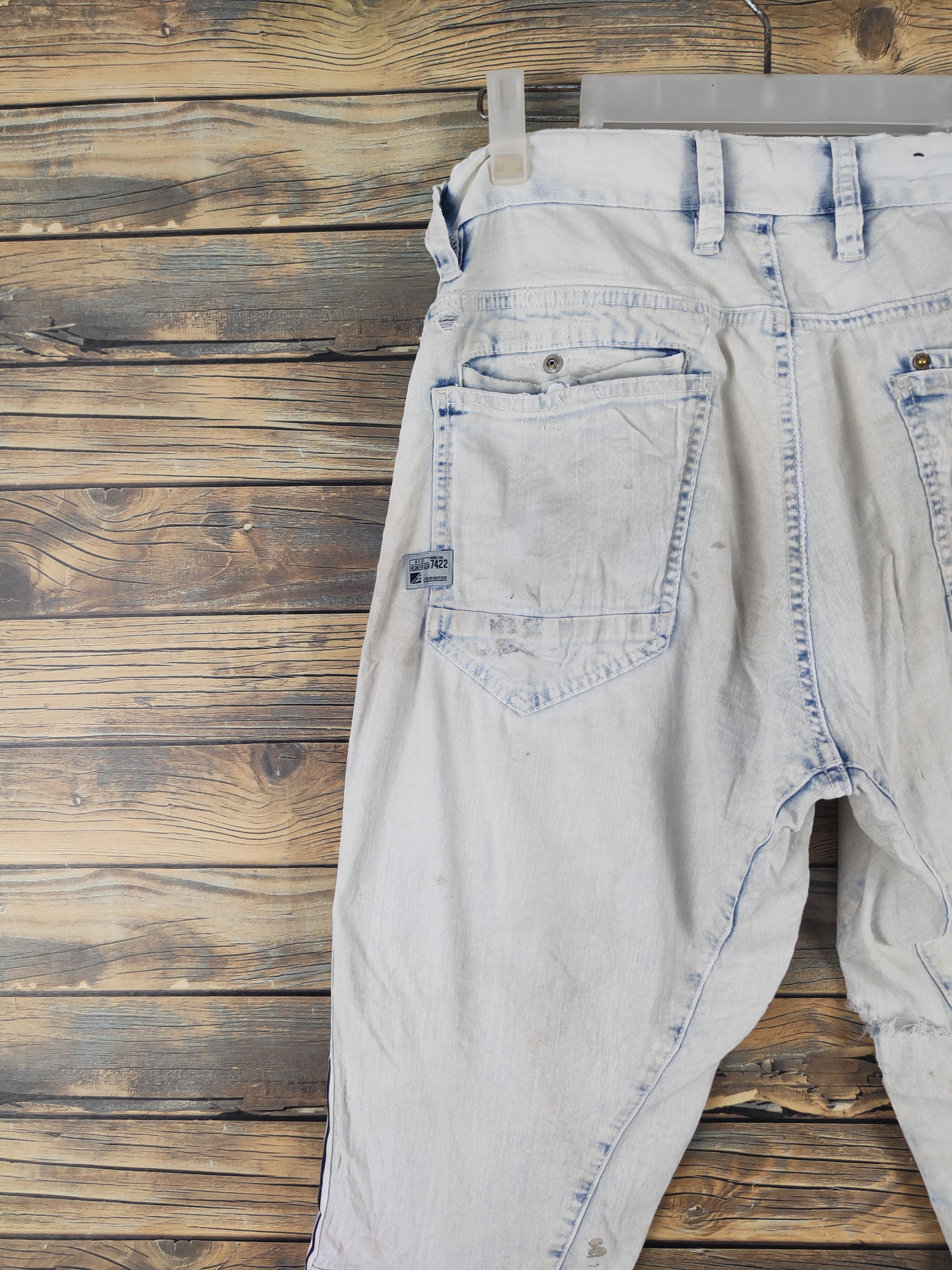 Japanese Brand I'z Frontier Light Blue Distressed Ripped Soft Jeans #W1997 Size US 32 / EU 48 - 11 Thumbnail